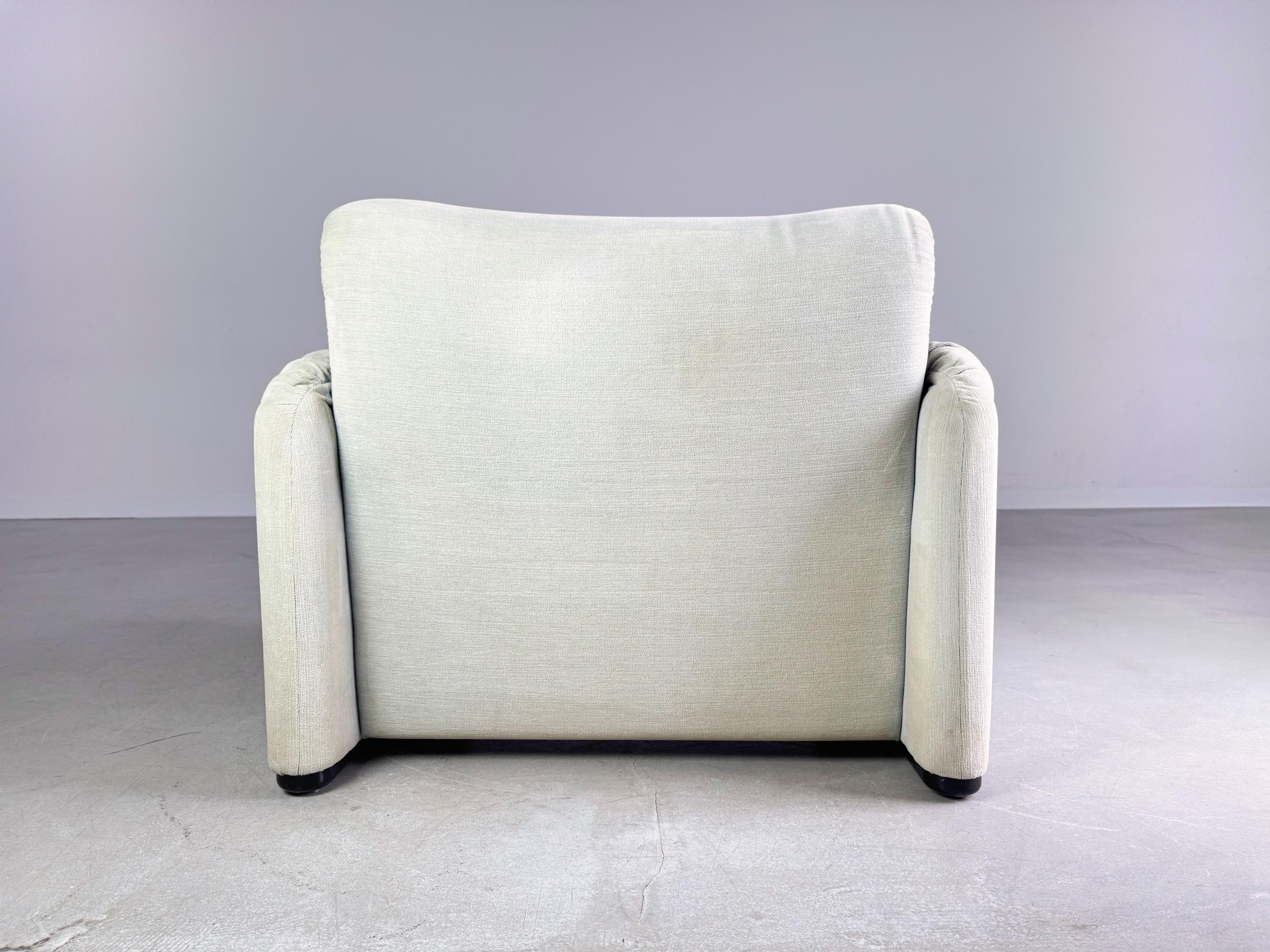 Original Cassina Maralunga Sessel Vico Magistretti Stoff türkis en vente 2