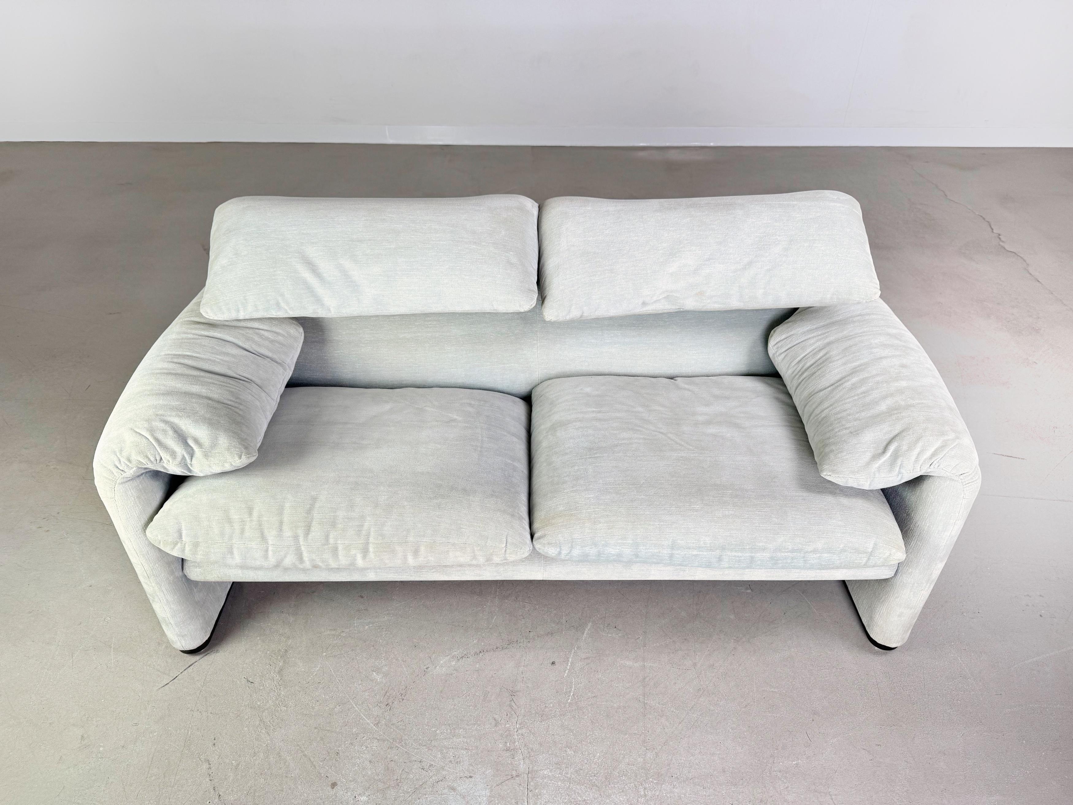 Original Cassina Maralunga Zweisitzer Sofá Sofá Vico Magistretti Italiano en venta