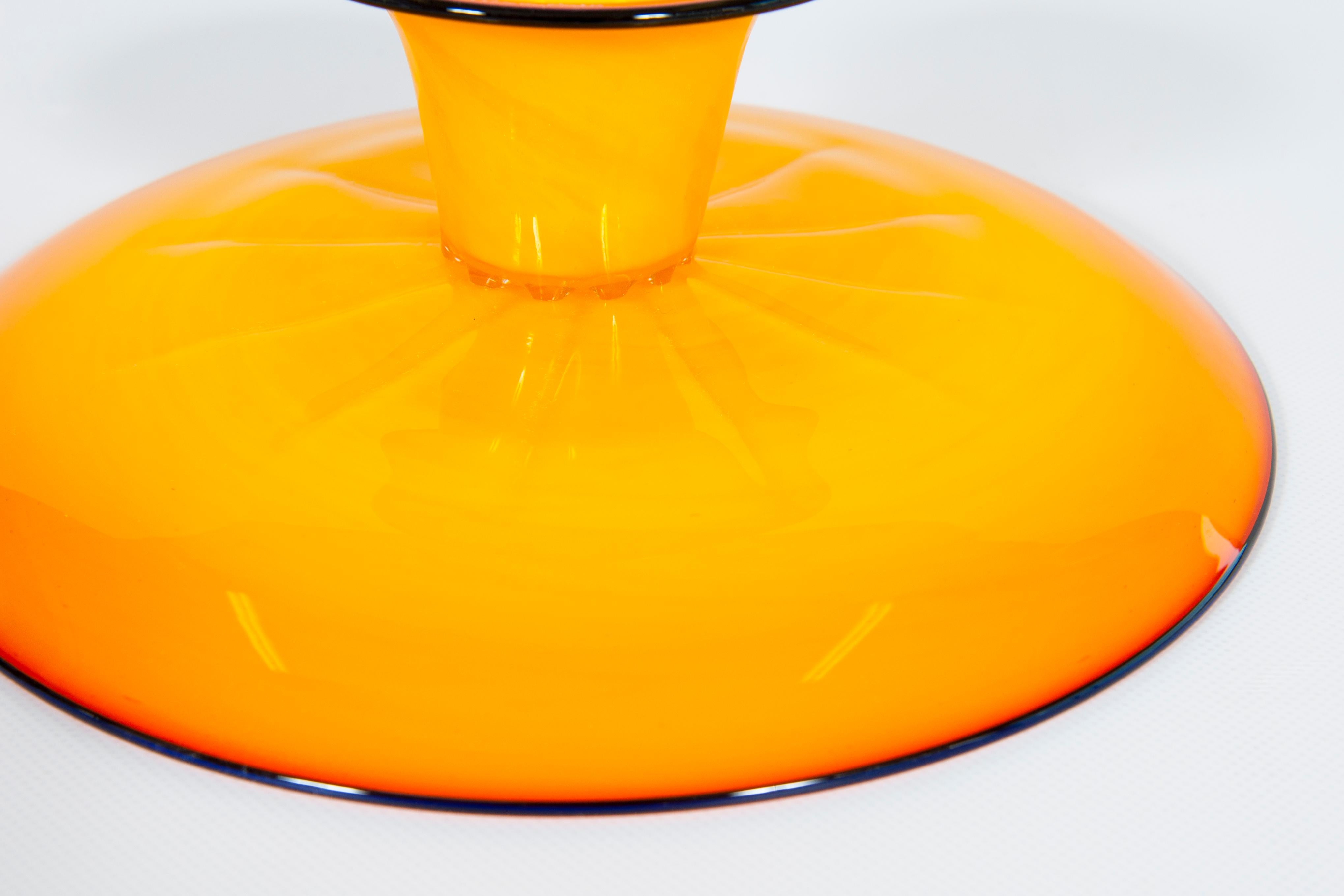 Original Cendese Footed Bowl in Sunny Yellow in blown  Murano Glass 1980s Italy  For Sale 4