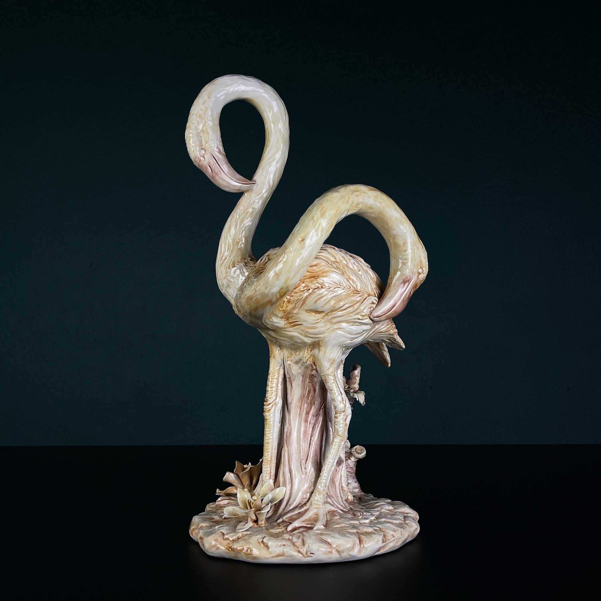 Sculpture originale en céramique représentant un flamant rose, réalisée à Bassano, en Italie, dans les années 1980 en vente 1