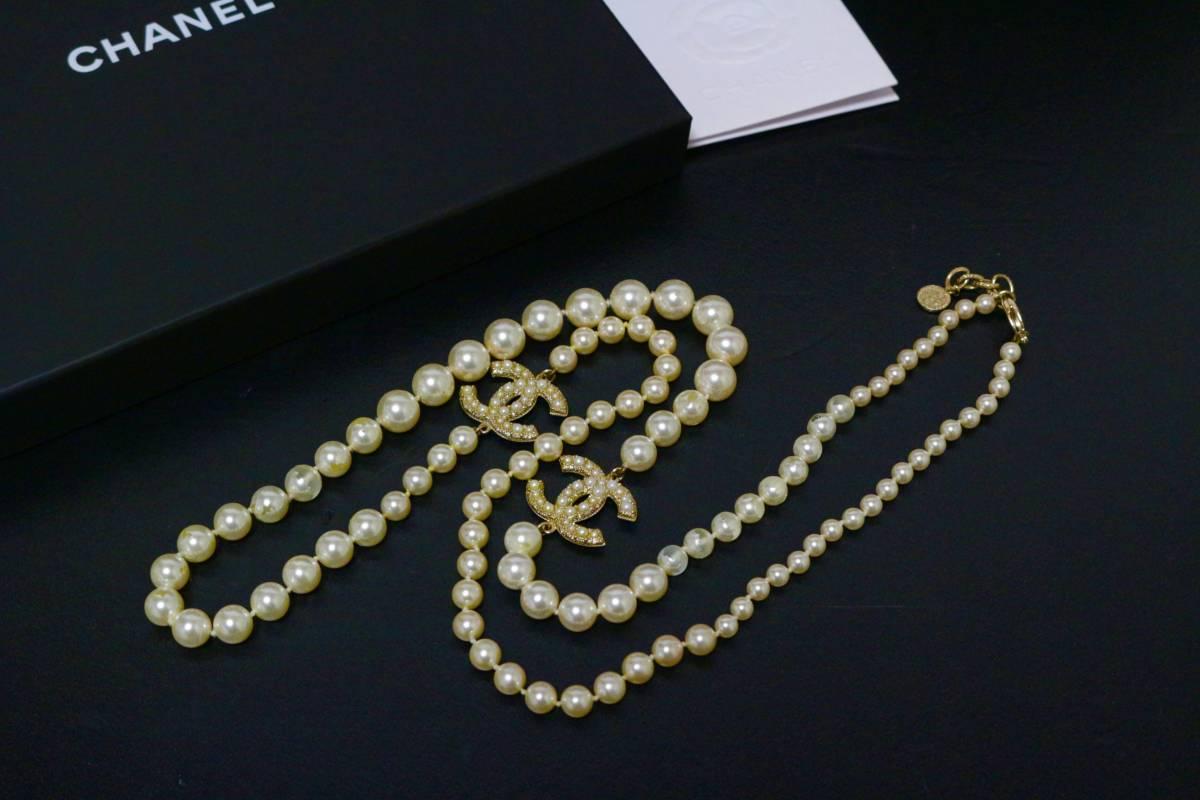 Original CHANEL Chanel Long Necklace Pearl Coco Chanel 100th Anniversary Limited Edition
This is a pre owned necklace in good condition. 
Limited edition. 
Original Chancel.
The classic style with 100th Anniversary Edition marked on the gold tag. 
2