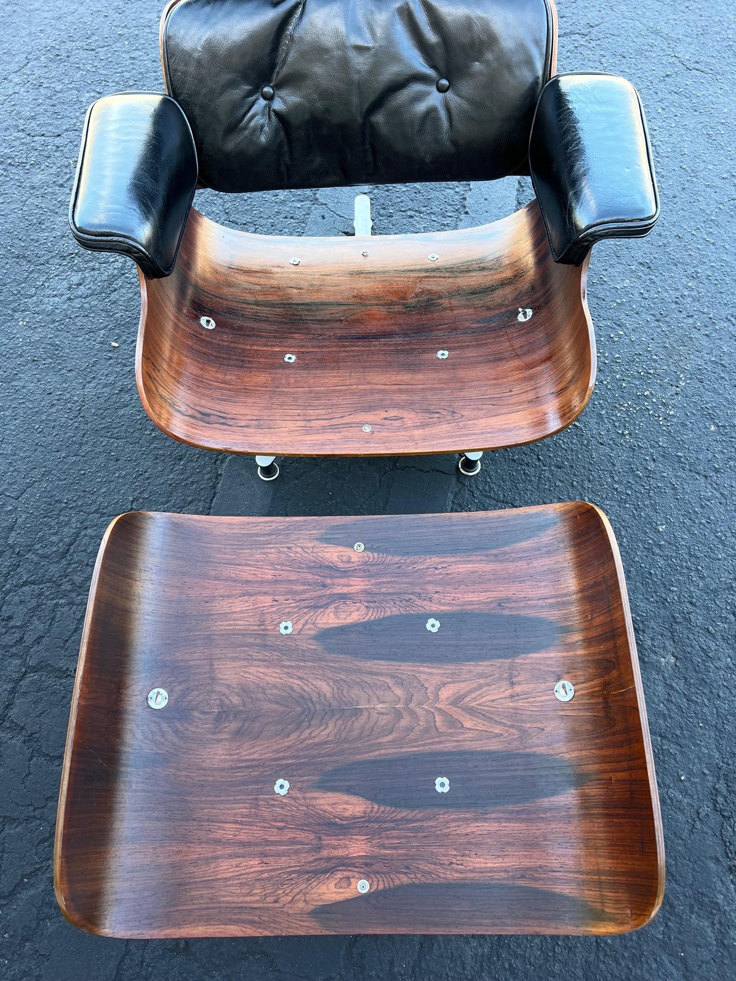 Original Charles Eames Herman Miller Lounge Chair and Ottoman 1959 For Sale 6