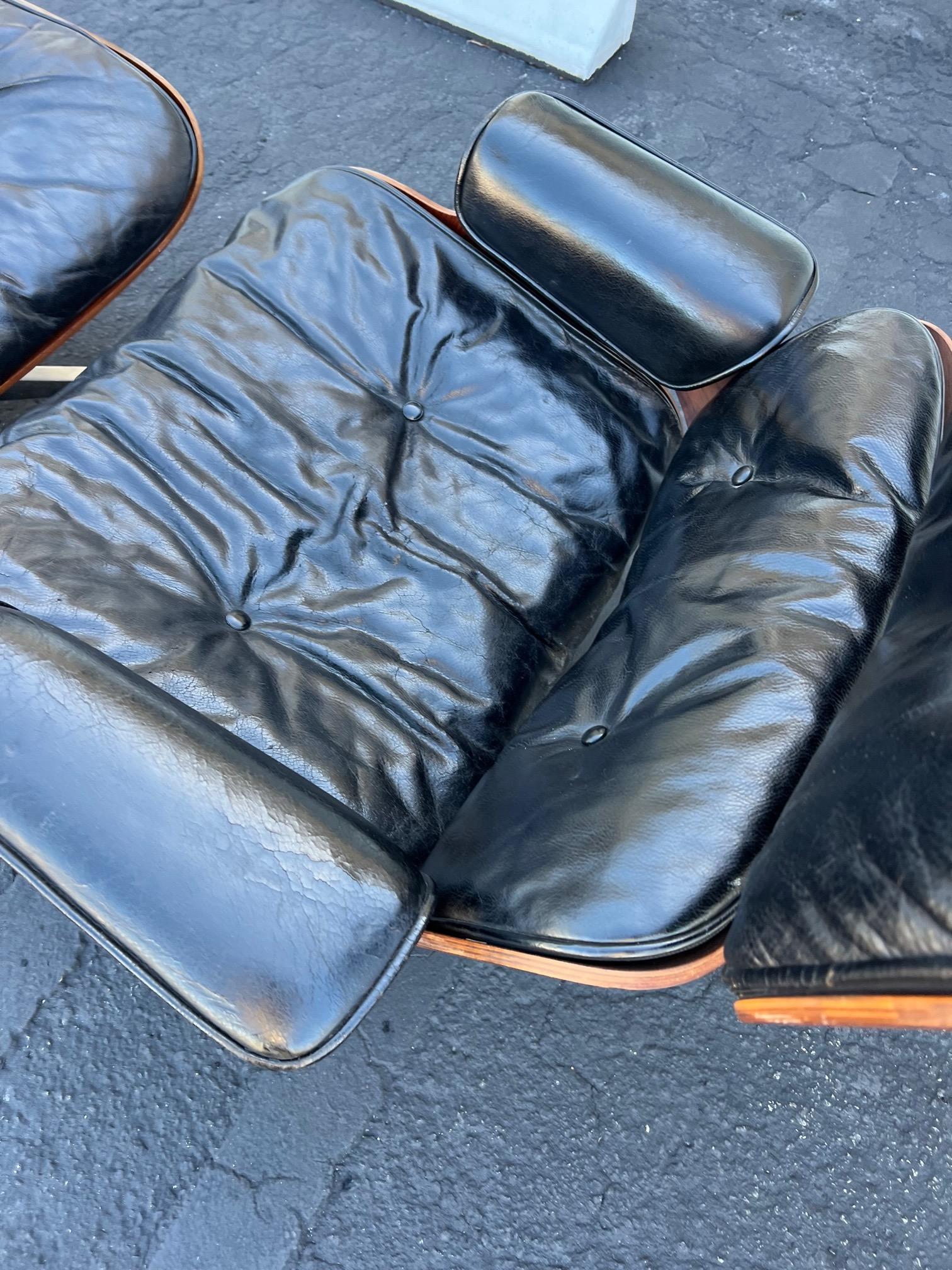 Original Charles Eames Herman Miller Lounge Chair and Ottoman 1959 For Sale 8