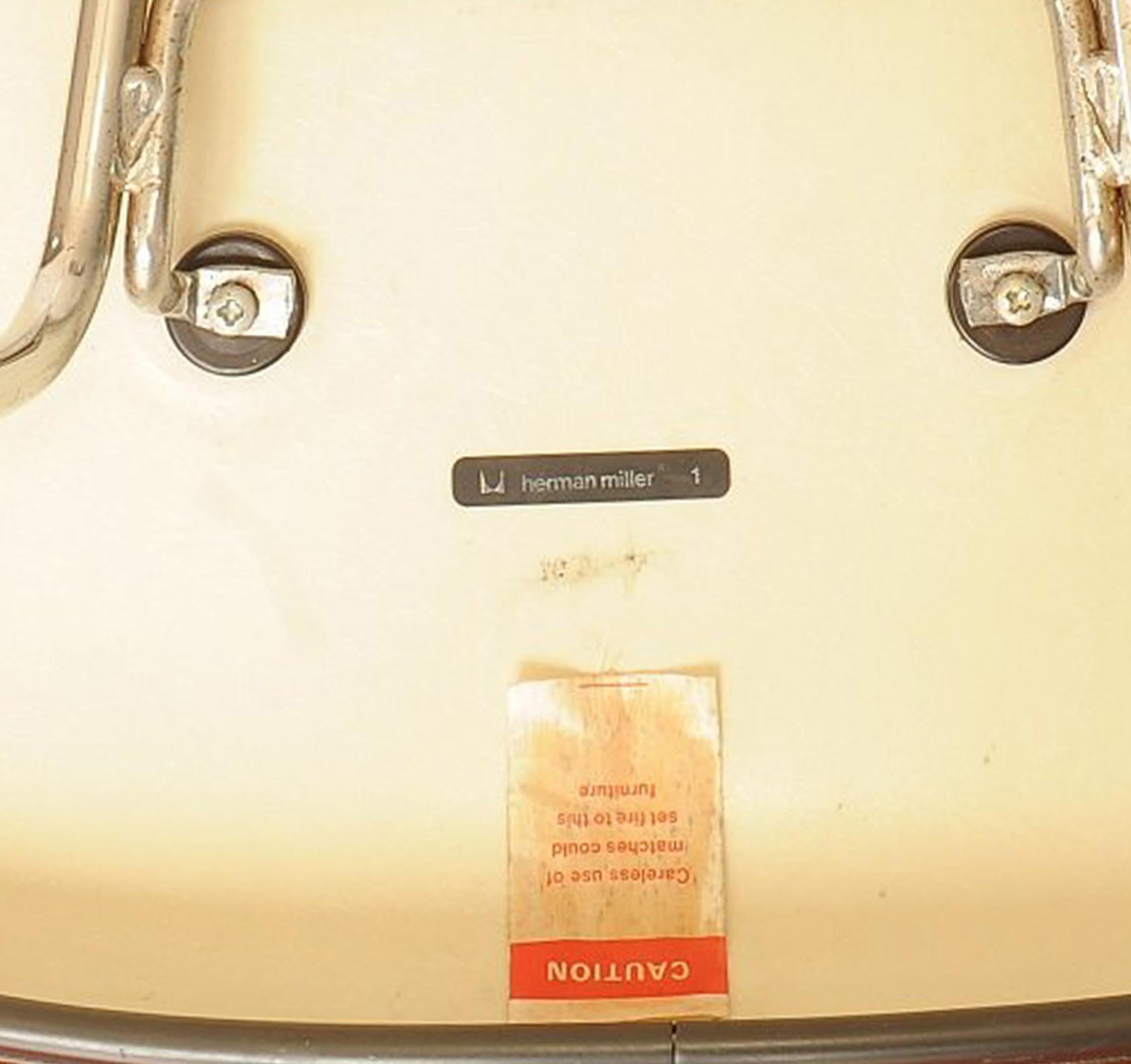 Fibre de verre Chaise DAX originale du milieu du siècle Charles & Ray Eames pour Herman Miller étiquetée en vente