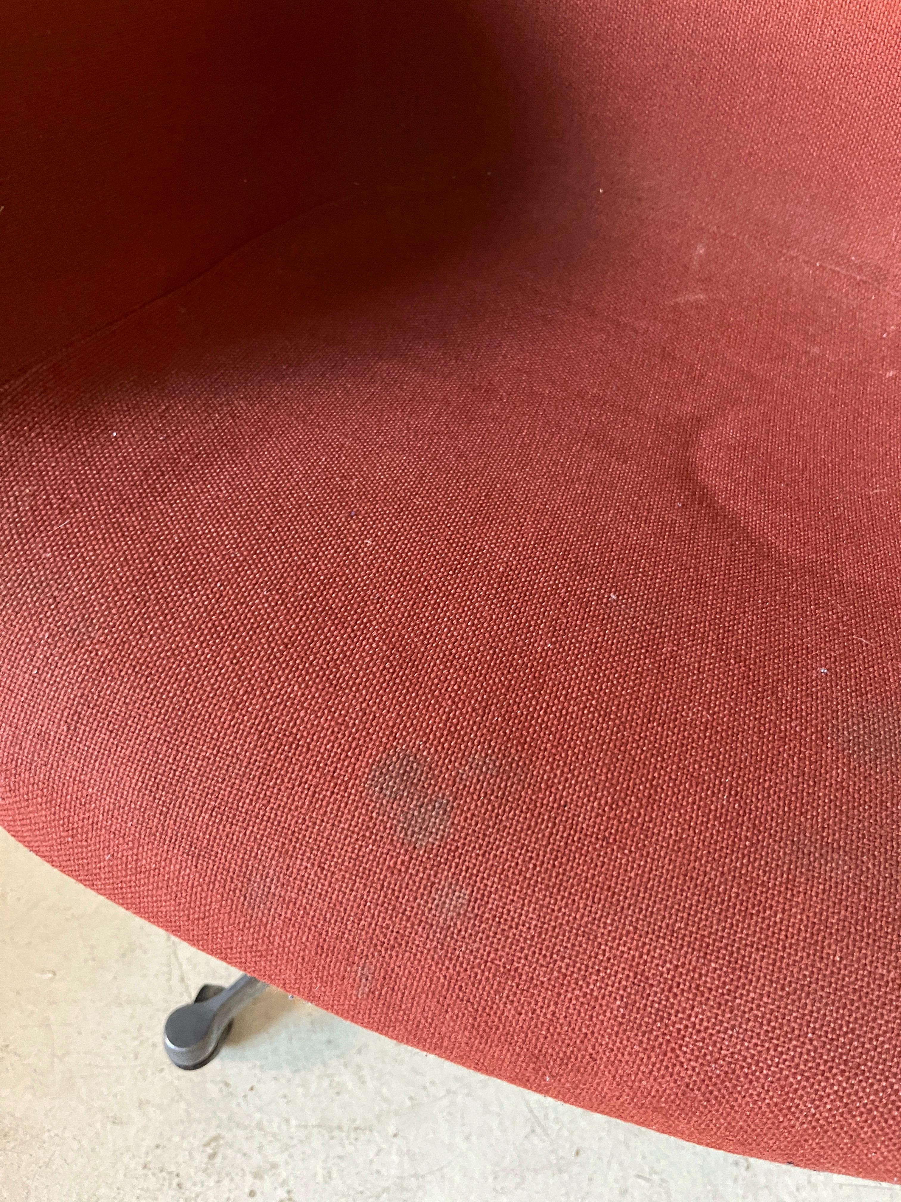 Original Charles & Ray Eames Herman Miller Upholstered Fiberglass Arm Chair For Sale 1