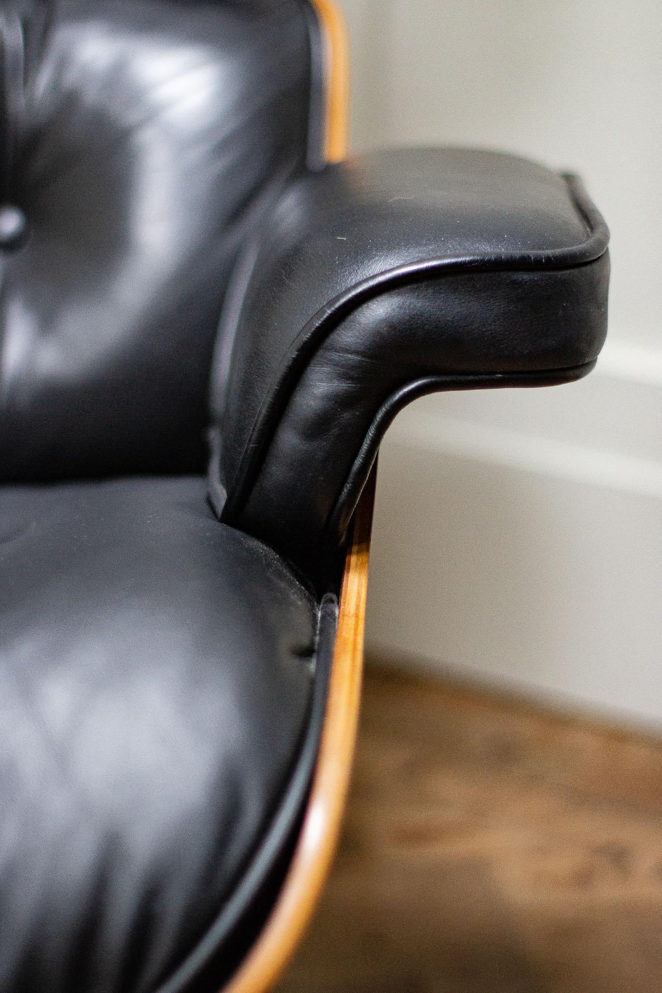 Original Charles & Ray Eames Lounge Chair by Herman Miller 1