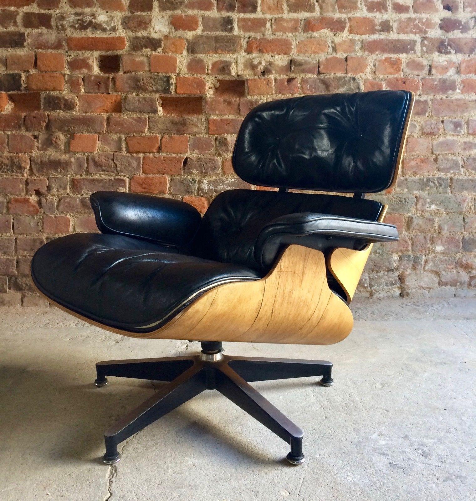 Mid-Century Modern Original Charles & Ray Eames Lounge Chair Model 670 Rosewood Herman Miller 1970s