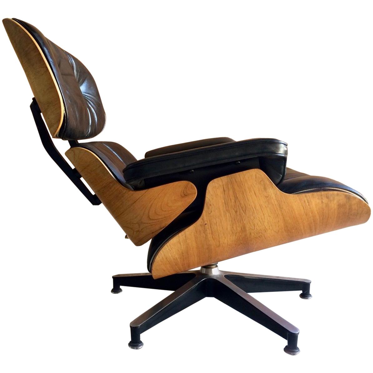 Original Charles & Ray Eames Lounge Chair Model 670 Rosewood Herman Miller 1970s