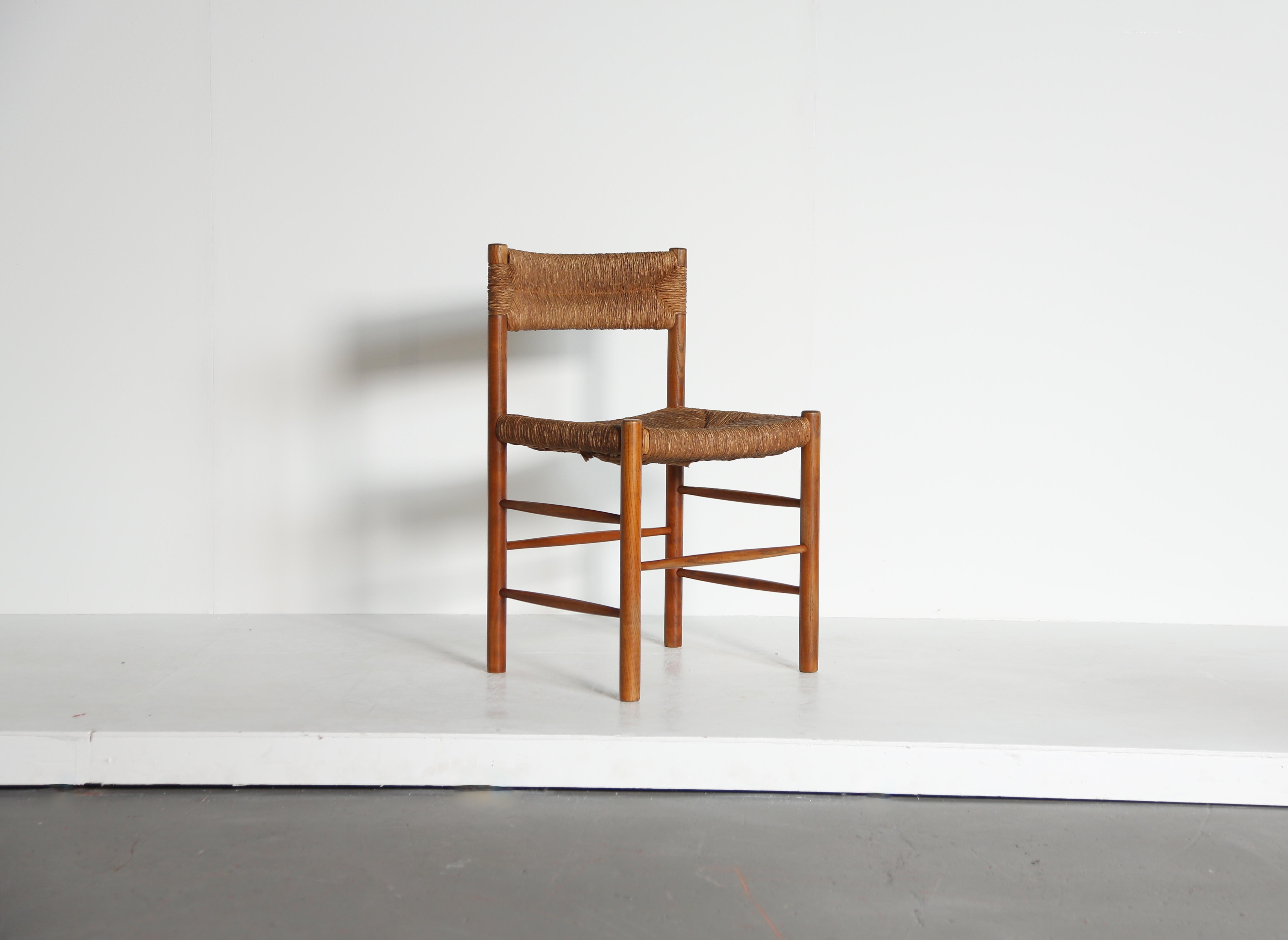 Chaises originales Charlotte Perriand / Sentou Dordogne, France, années 1960 en vente 7