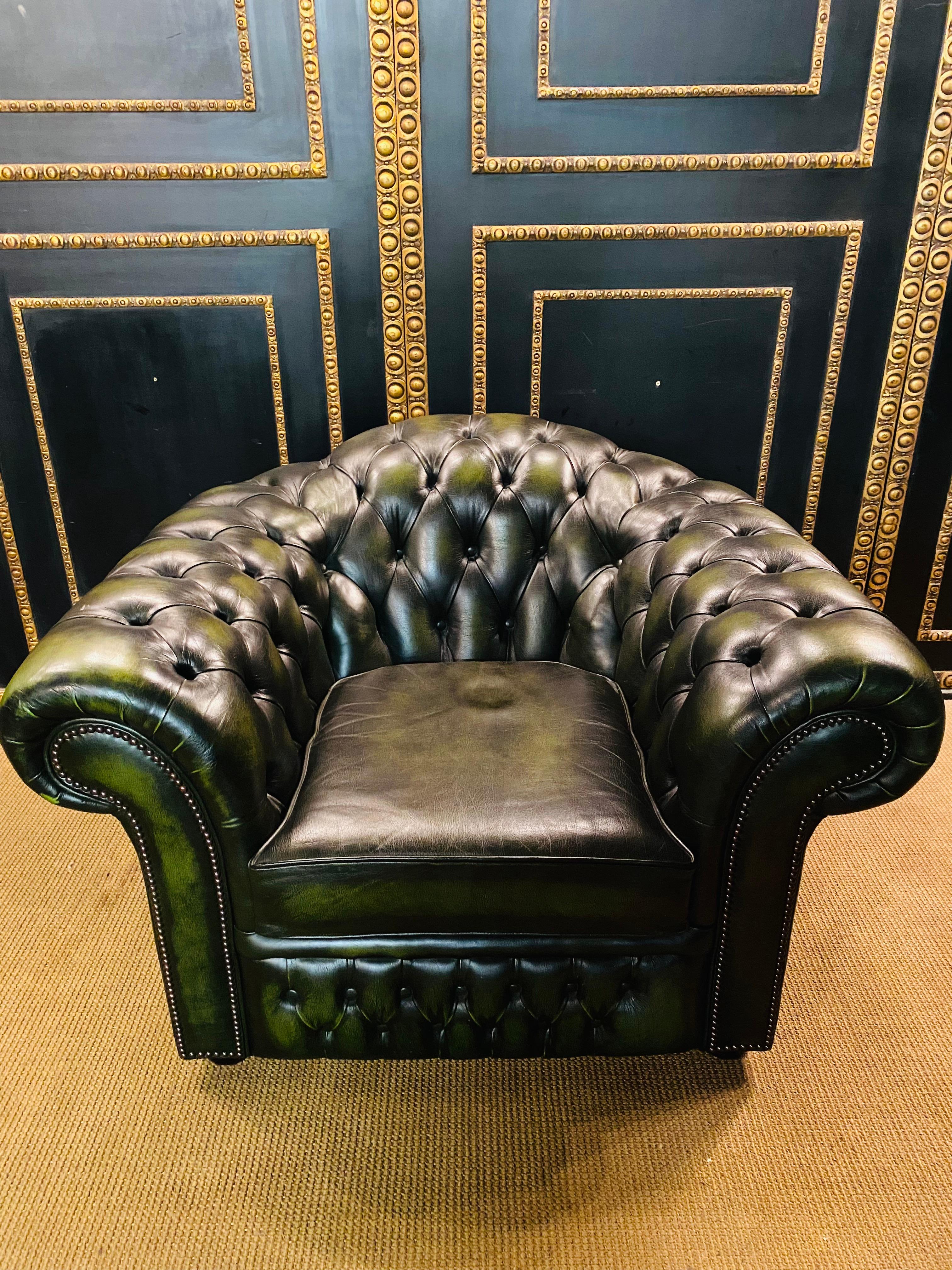 Original Chesterfield Set 2 Two-Seater Sofa and Armchairs Green by Centurion 7