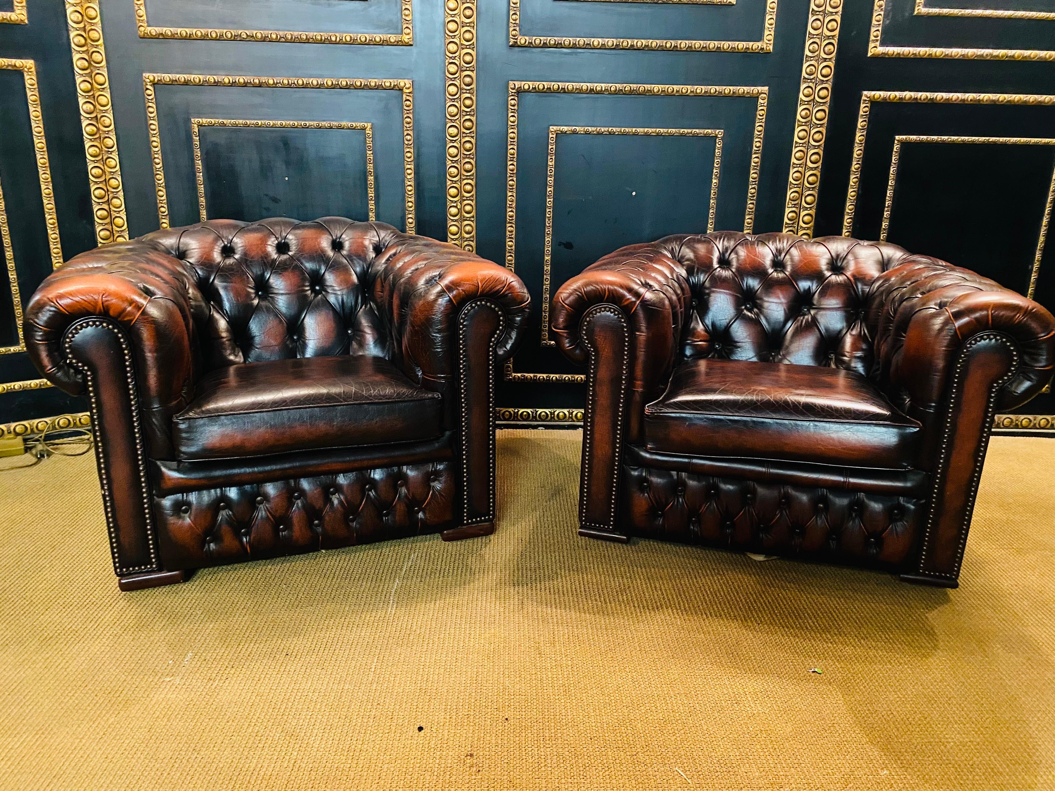 Original Chesterfield Set 3-Sitzer Sofa und 2 Sessel Oxblood von Centurion 5