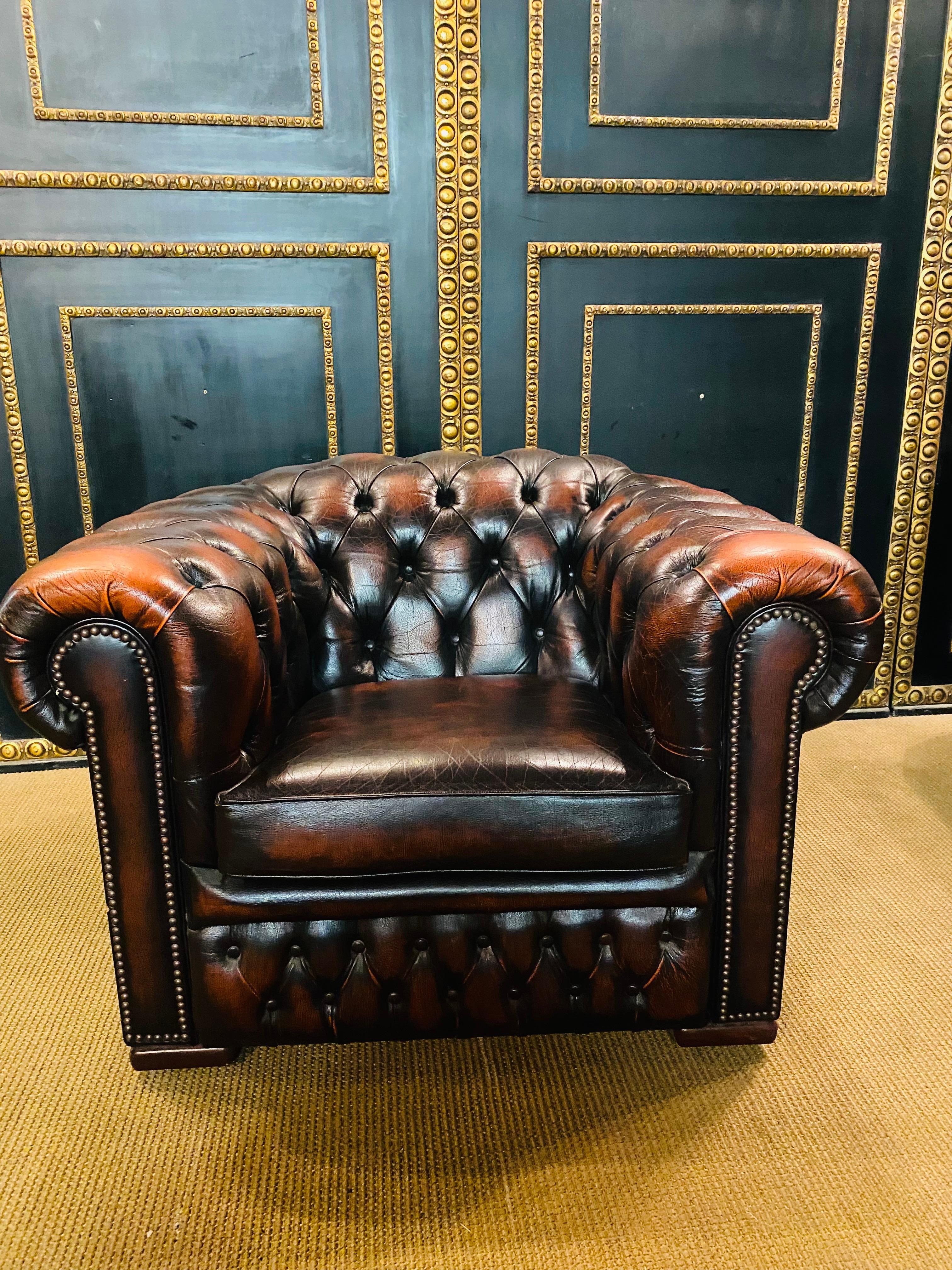 Original Chesterfield Set 3-Sitzer Sofa und 2 Sessel Oxblood von Centurion 8