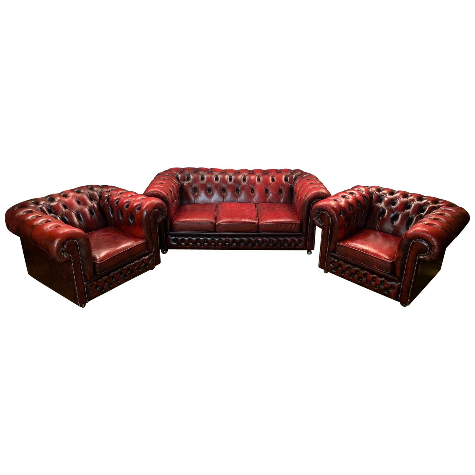 Original Chesterfield Set Three-Seat Sofa and 2 Armchairs in Bordeaux