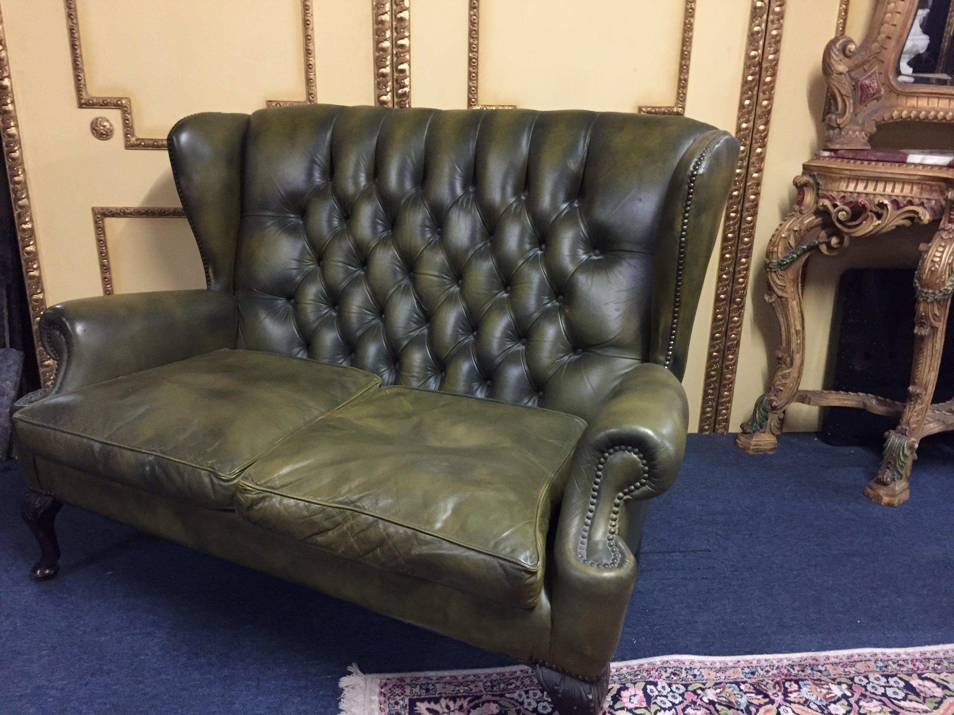 Original Chesterfield Sofa Queen Ann Modell in Green 8
