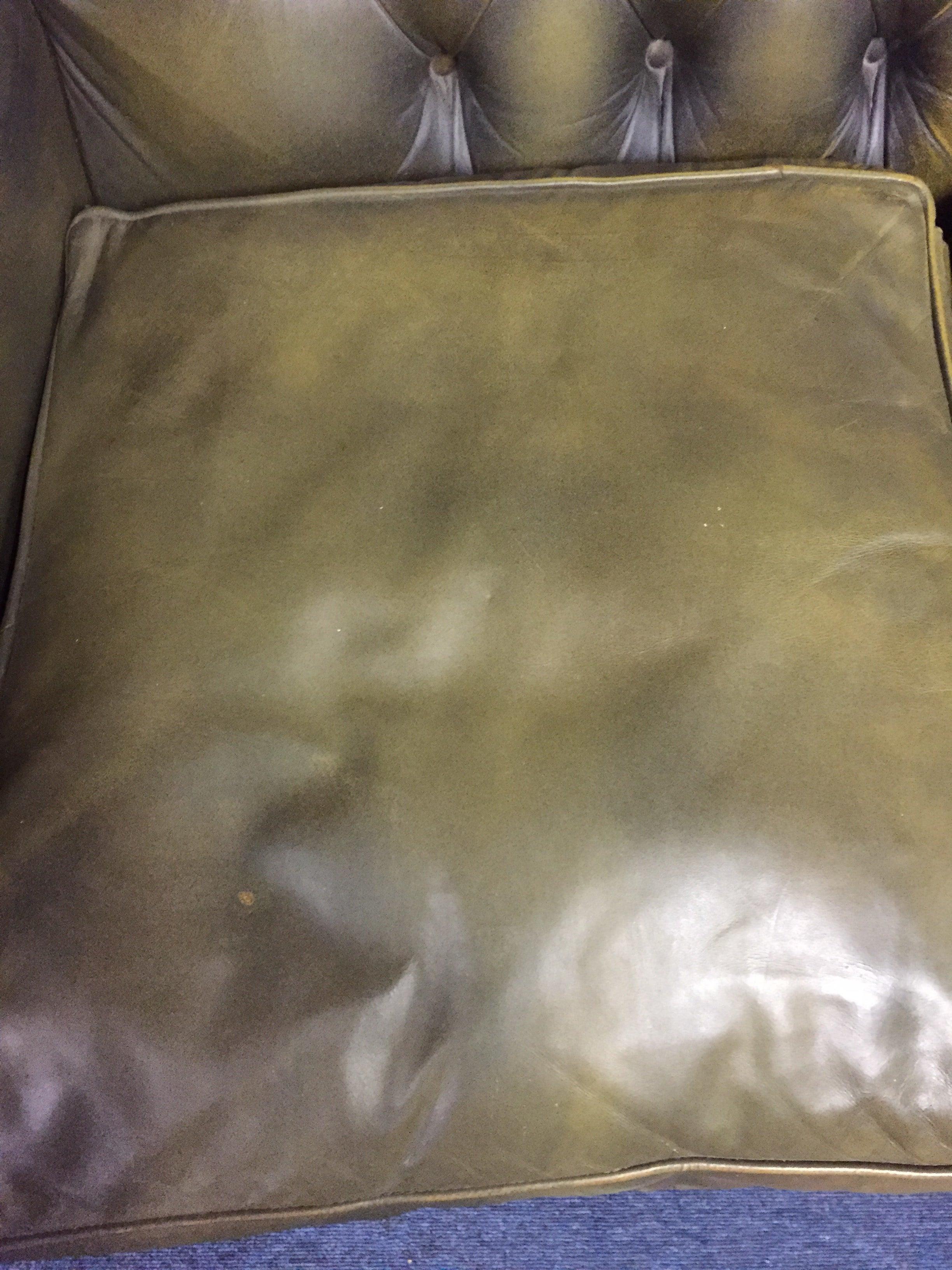 Original Chesterfield Sofa Queen Ann Modell in Green 9