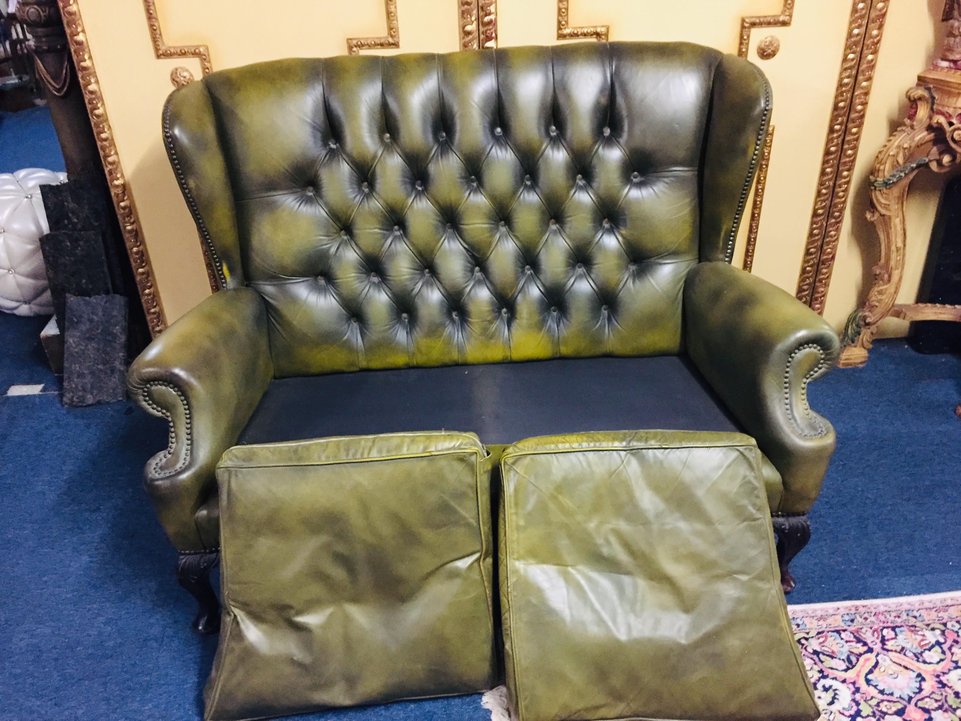 Original Chesterfield Sofa Queen Ann Modell in Green 2