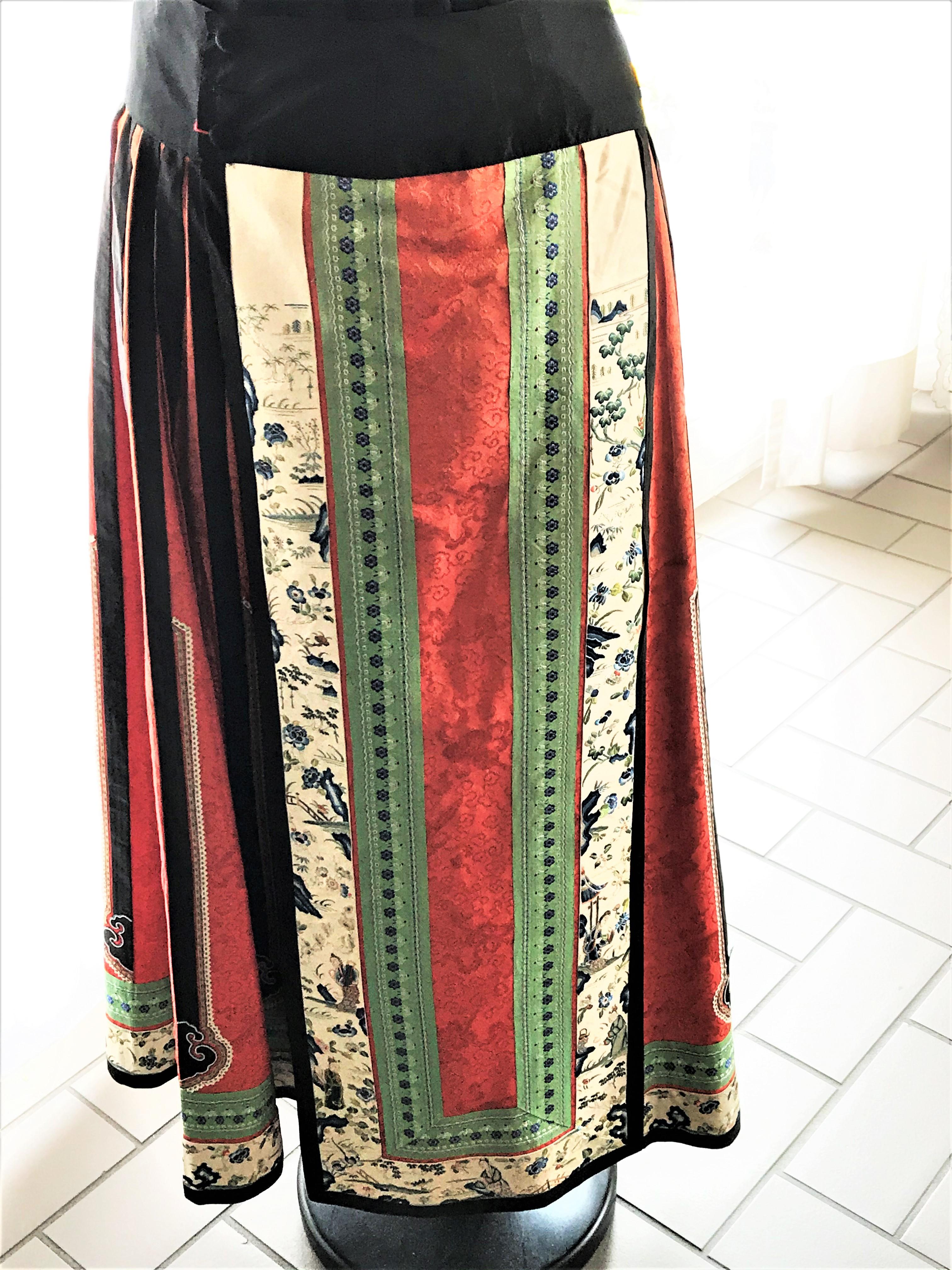 Original Chinese silk skirt size 40/42  4