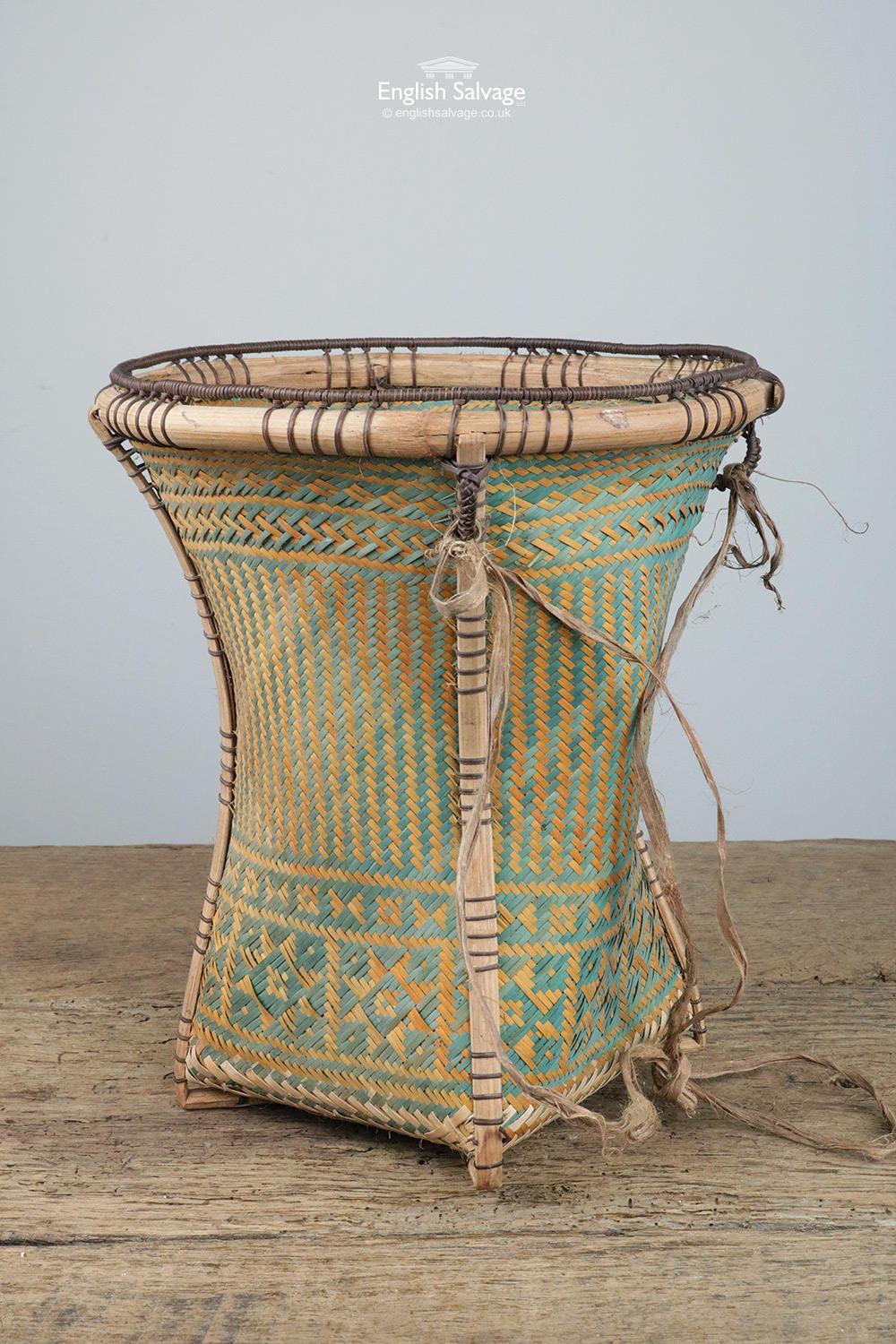 Original Chinese Woven Wicker Baskets, 20th Century For Sale 1