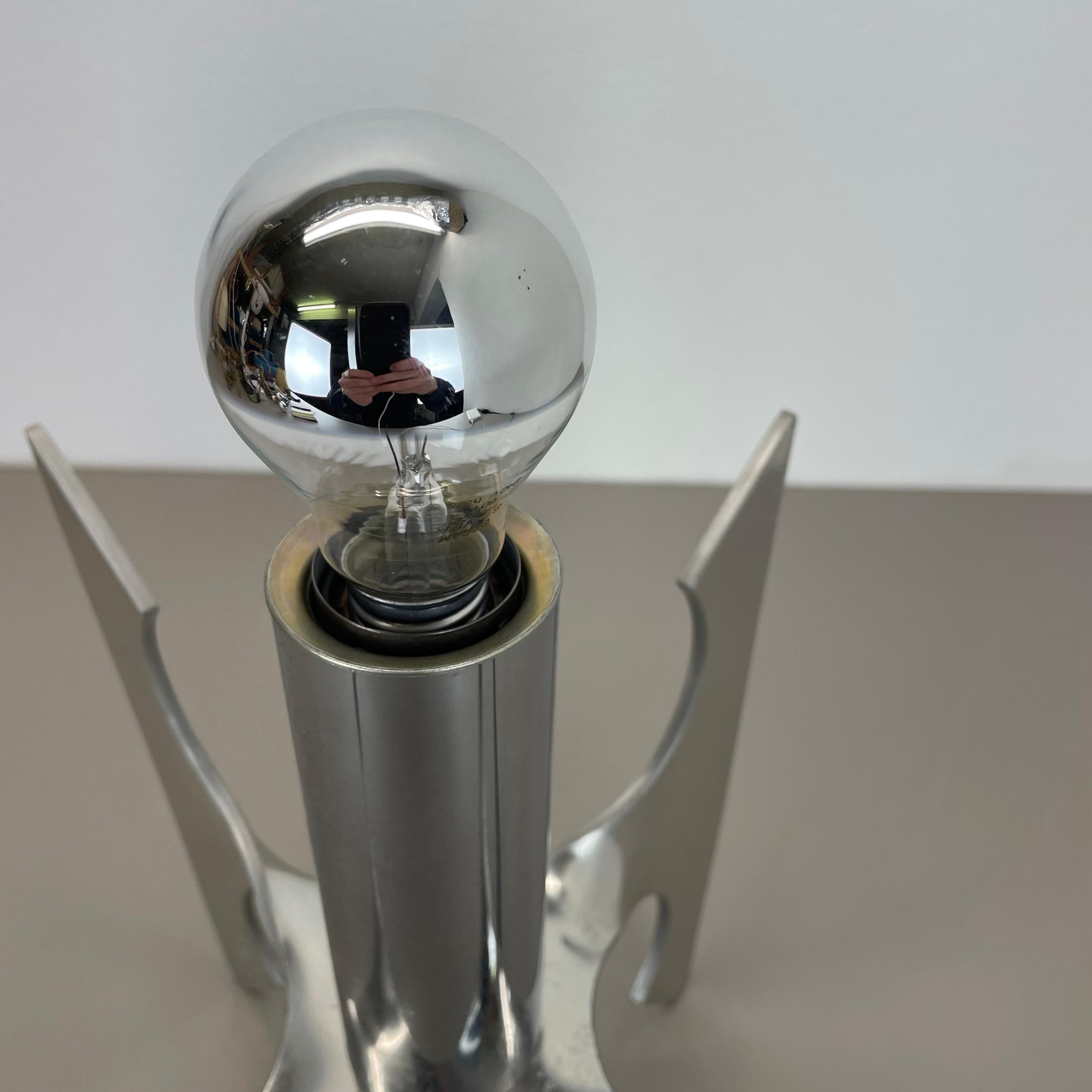 Original-Tischleuchte aus Chrom-Aluminium von Motoko Ishi für STAFF Leuchten, 1970er Jahre im Angebot 9