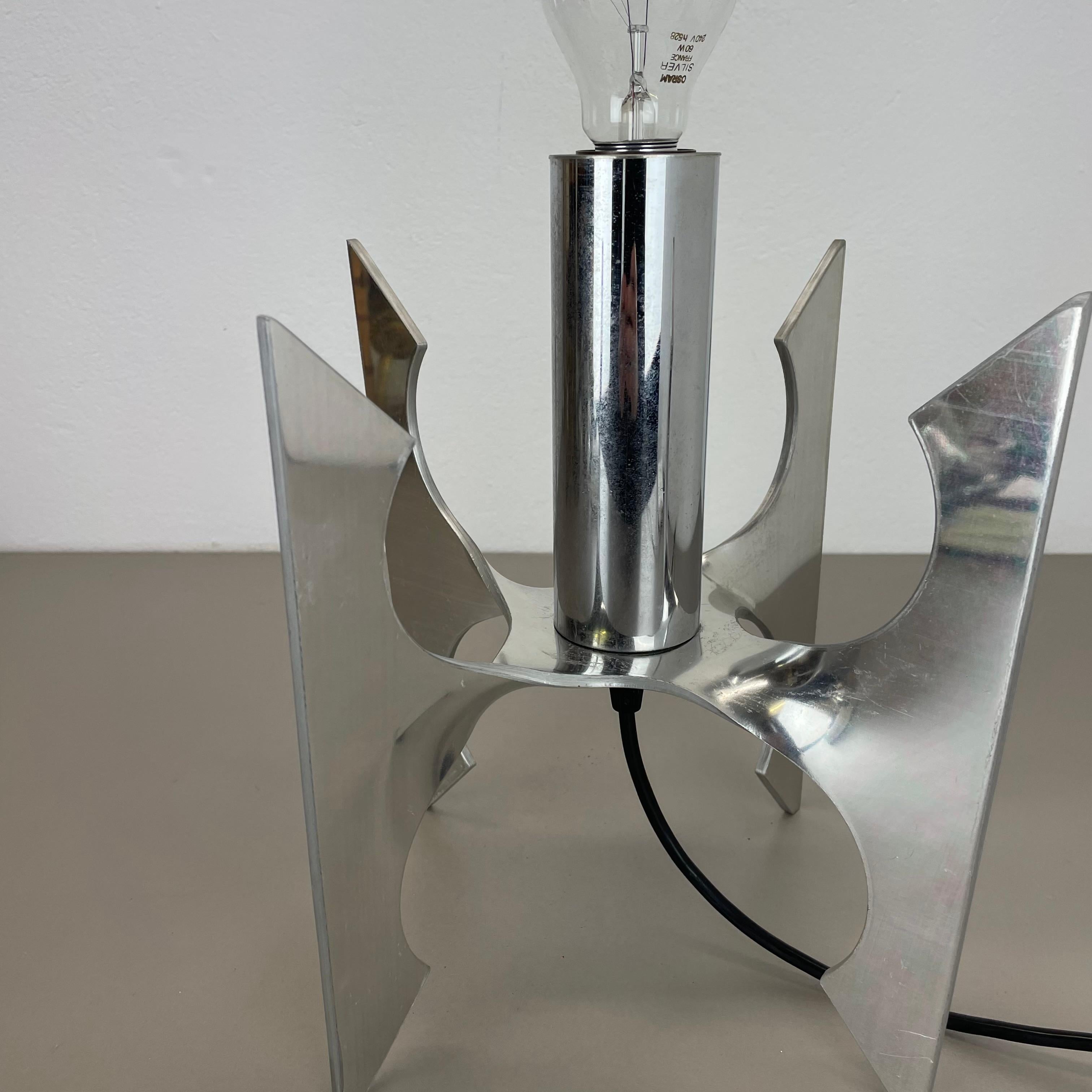 Original-Tischleuchte aus Chrom-Aluminium von Motoko Ishi für STAFF Leuchten, 1970er Jahre im Zustand „Gut“ im Angebot in Kirchlengern, DE