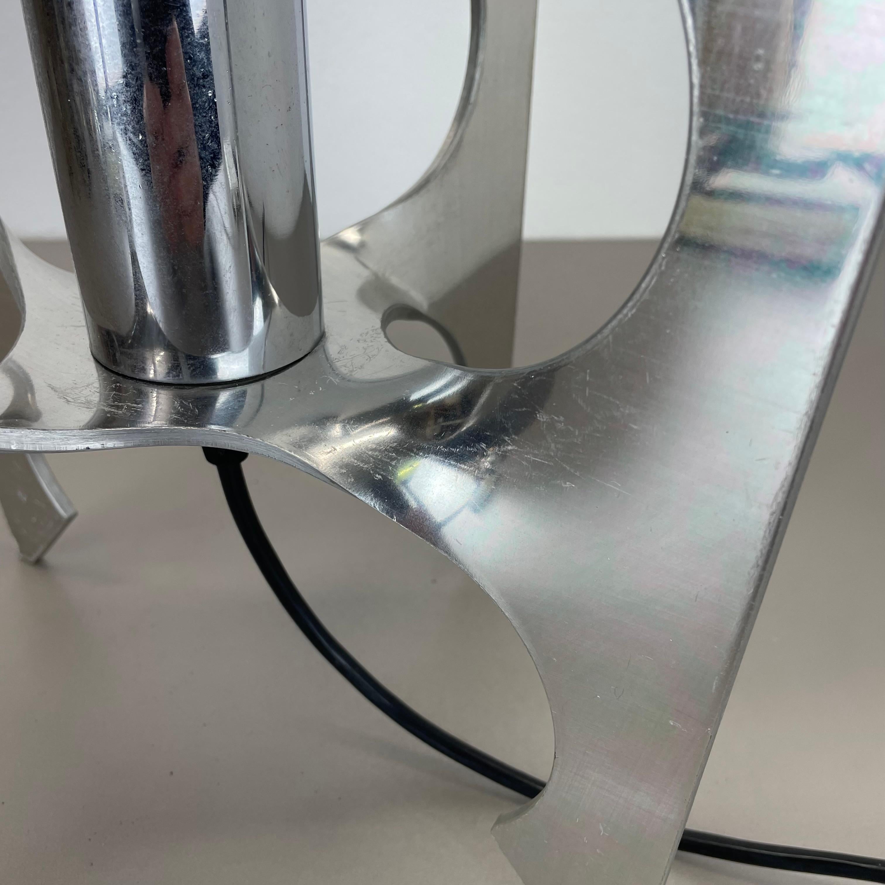 Original-Tischleuchte aus Chrom-Aluminium von Motoko Ishi für STAFF Leuchten, 1970er Jahre im Angebot 2