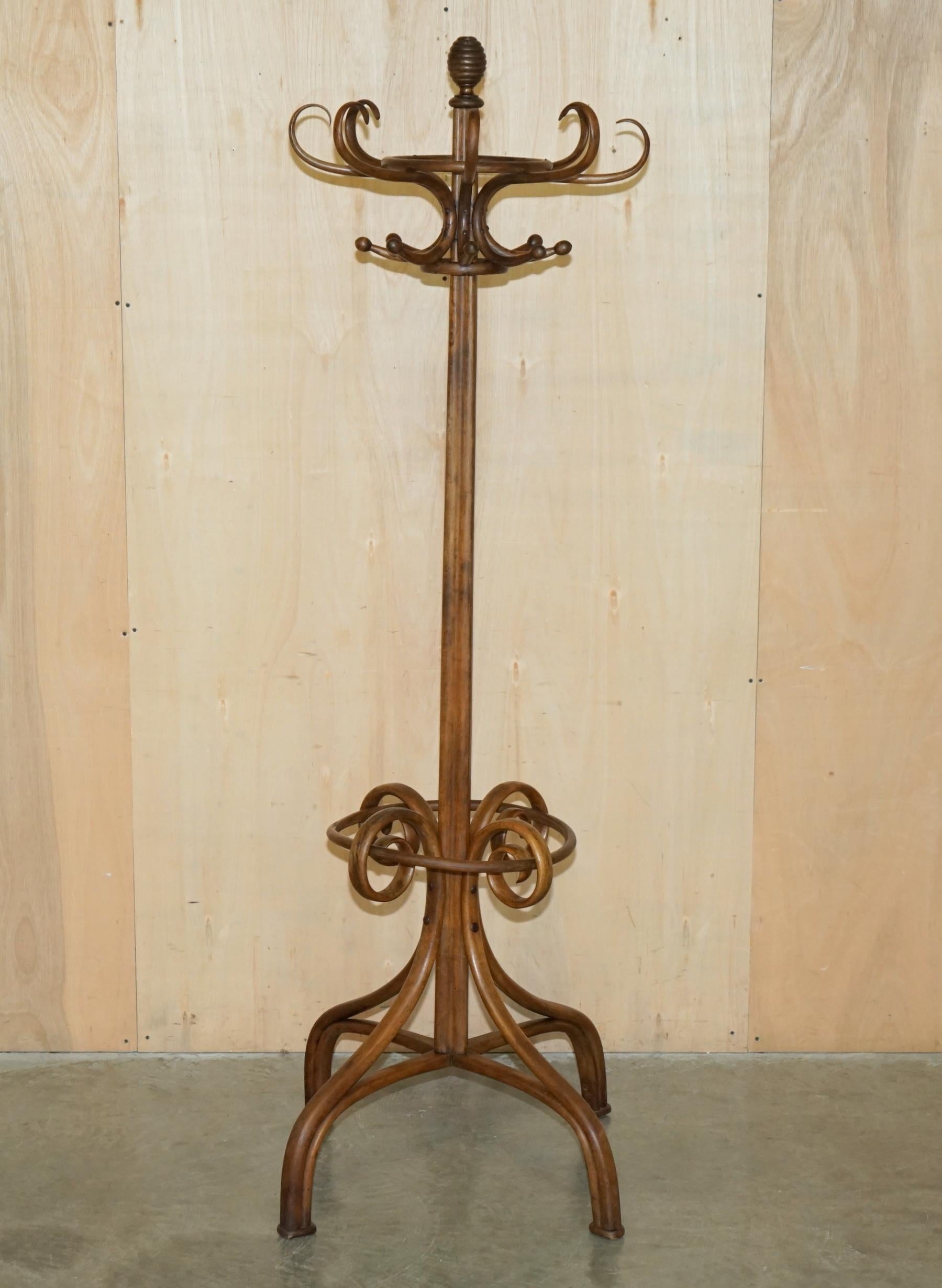 Royal House Antiques

Royal House Antiques is delighted to offer for sale this lovely antique circa 1880 French Thonet bentwood coat rack 

Please note the delivery fee listed is just a guide, it covers within the M25 only for the UK and local