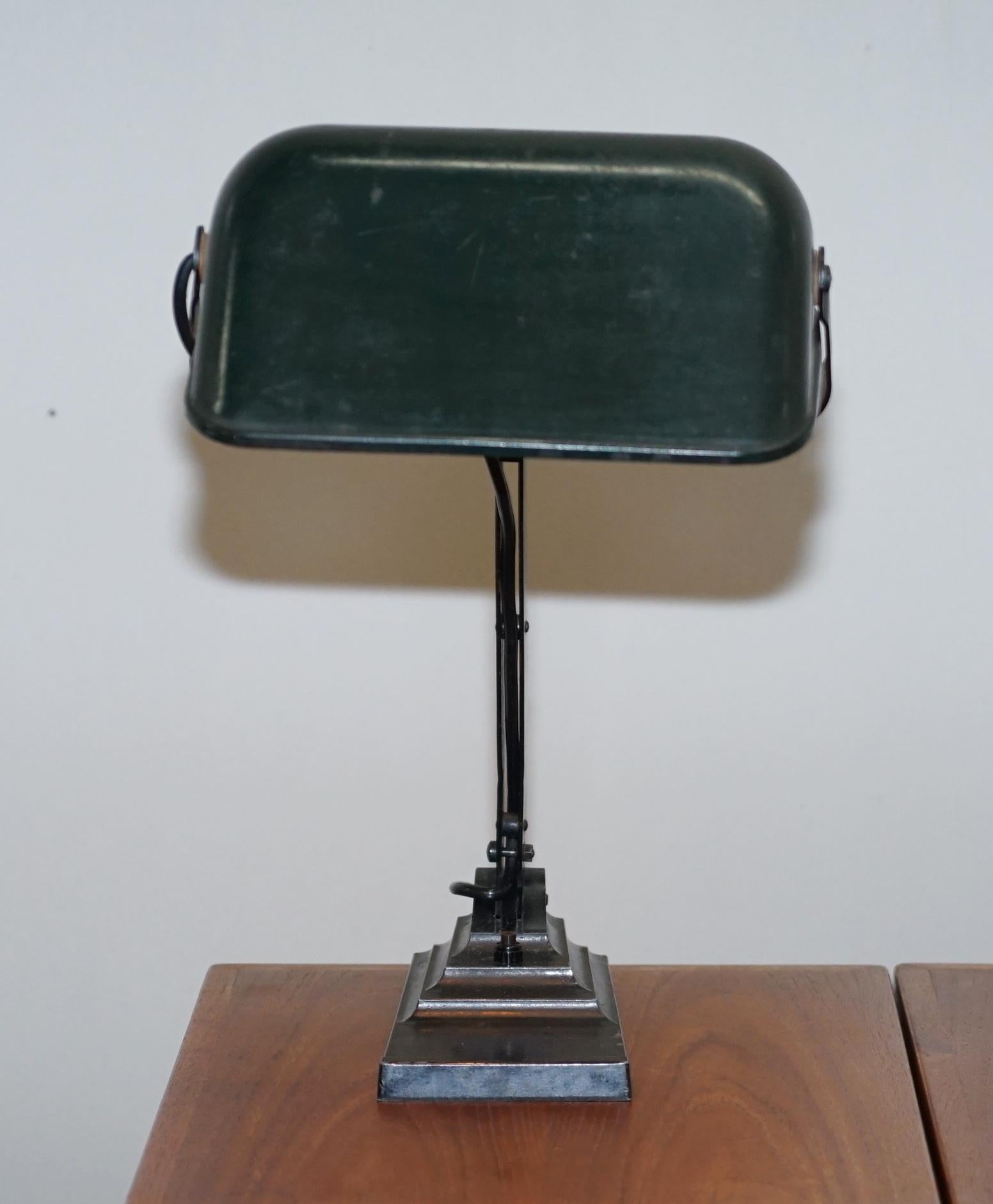 We are delighted to offer this lovely vintage circa 1930s Erpe bankers lamp with three step base and original depression switch

This is one of the coolest and most iconic lamps ever made, it has been seen hundreds of films and been replicated for