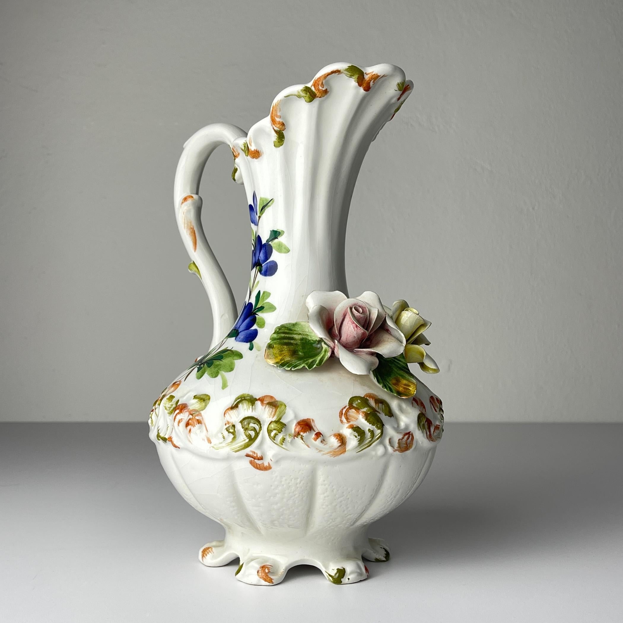 Original klassischer Keramikkrug, Italien 1970er Jahre im Angebot 14