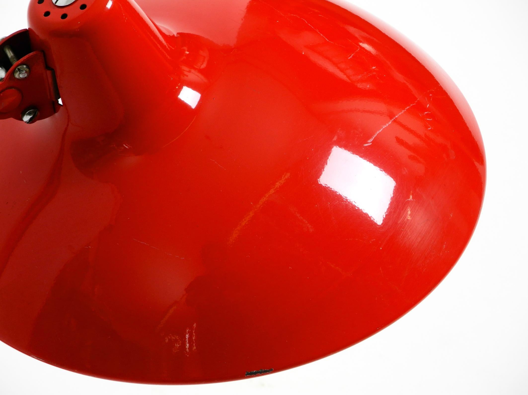 Lampe de bureau Kaiser Idell classique rouge originale en métal Modèle 6786 des années 1960 en vente 8