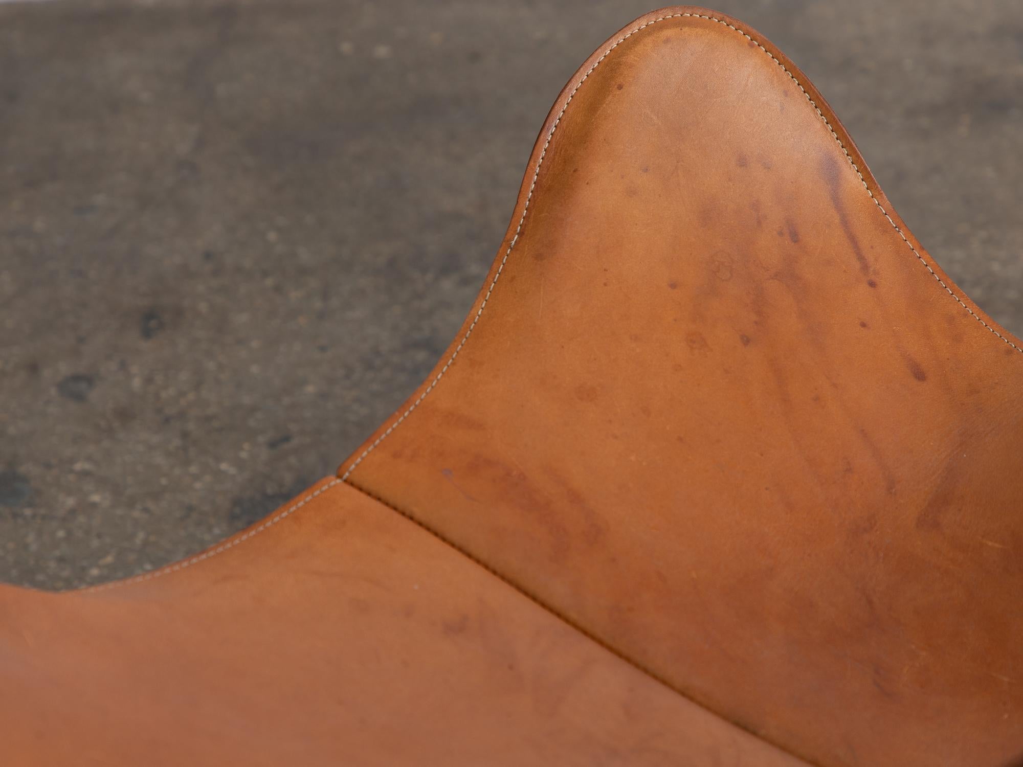 Original Cognac Leather Hardoy Butterfly Chair, Issued by Knoll, 1950s For Sale 3