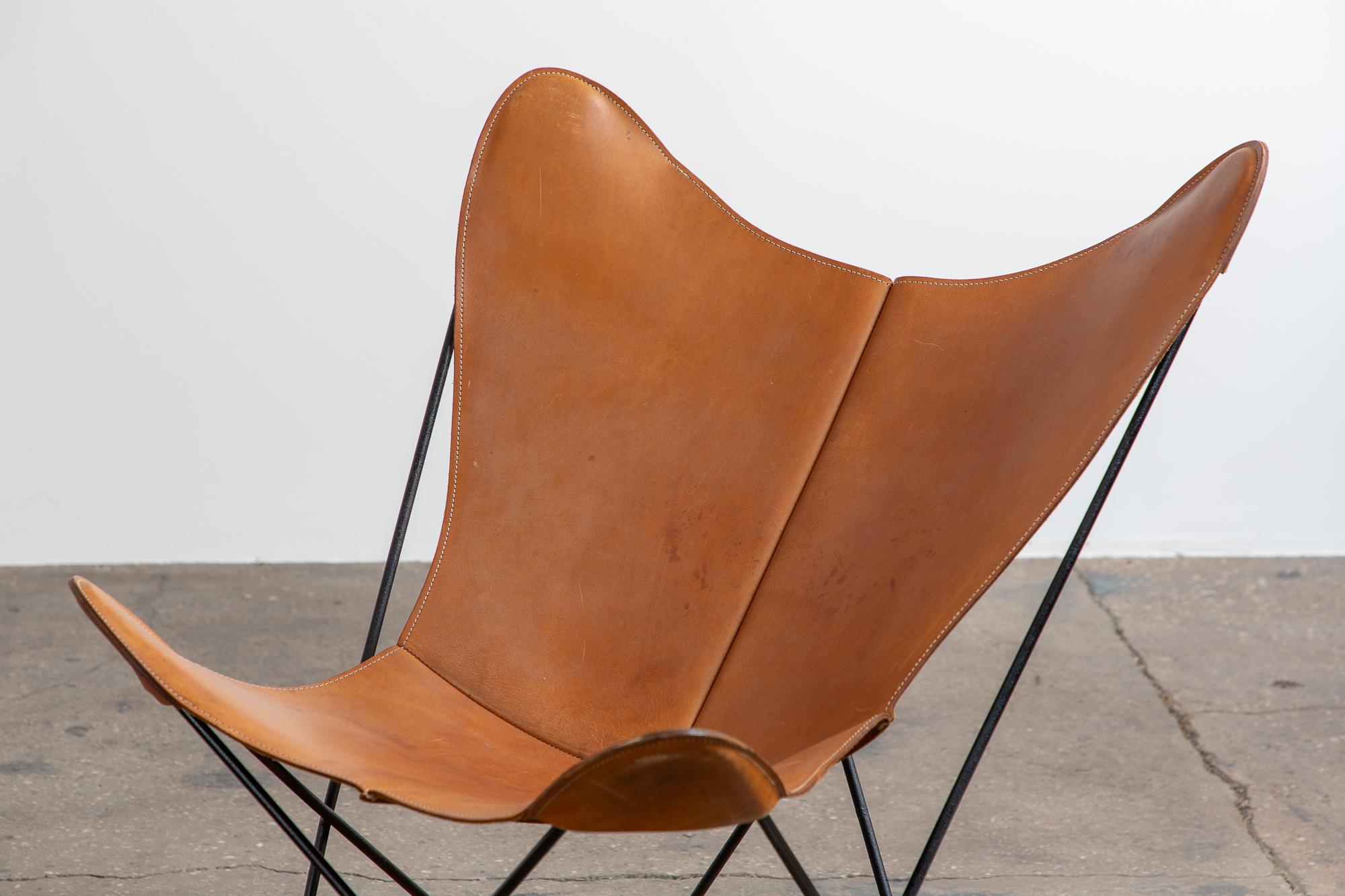 Welded Original Cognac Leather Hardoy Butterfly Chair, Issued by Knoll, 1950s For Sale