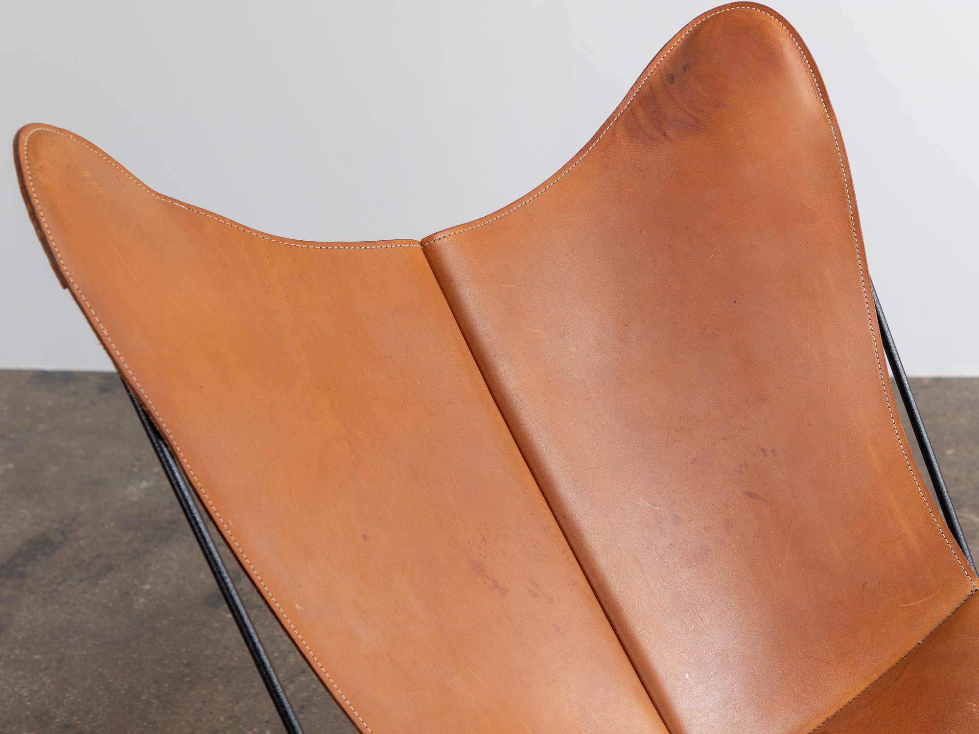 Original Cognac Leather Hardoy Butterfly Chair, Issued by Knoll, 1950s For Sale 1