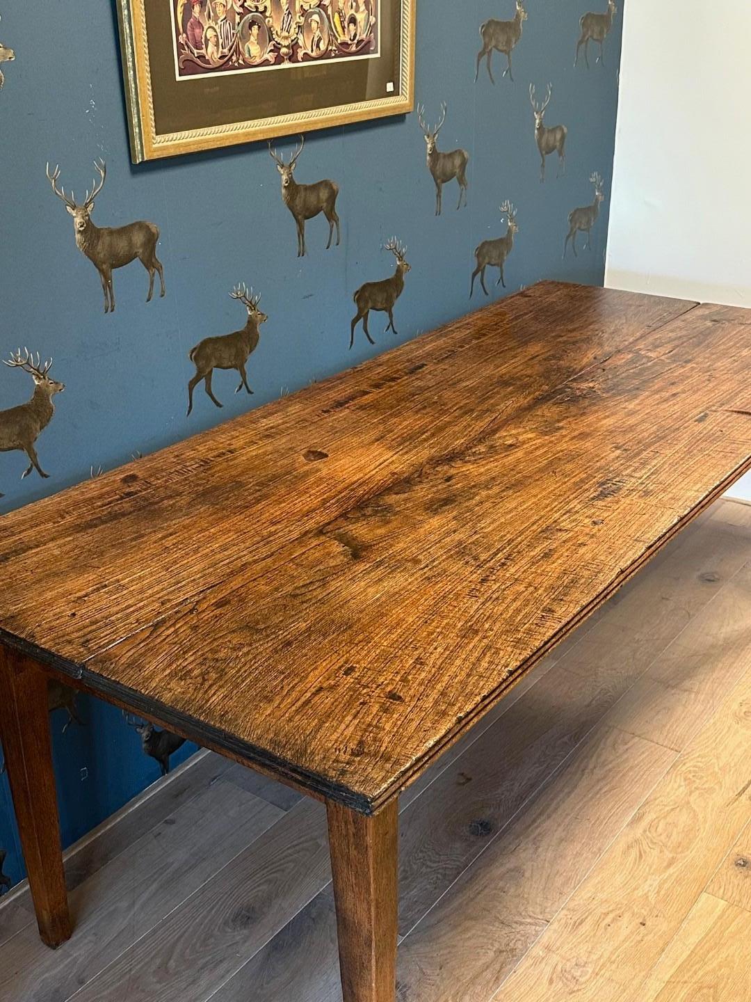 Beautiful original  old colonial teak dining table, with a top consisting of 2 equal planks. Warm color.

Origin: Dutch East Indies
Period: ca. 1900-1920
Size L. 205cm, W. 91cm, H.76cm