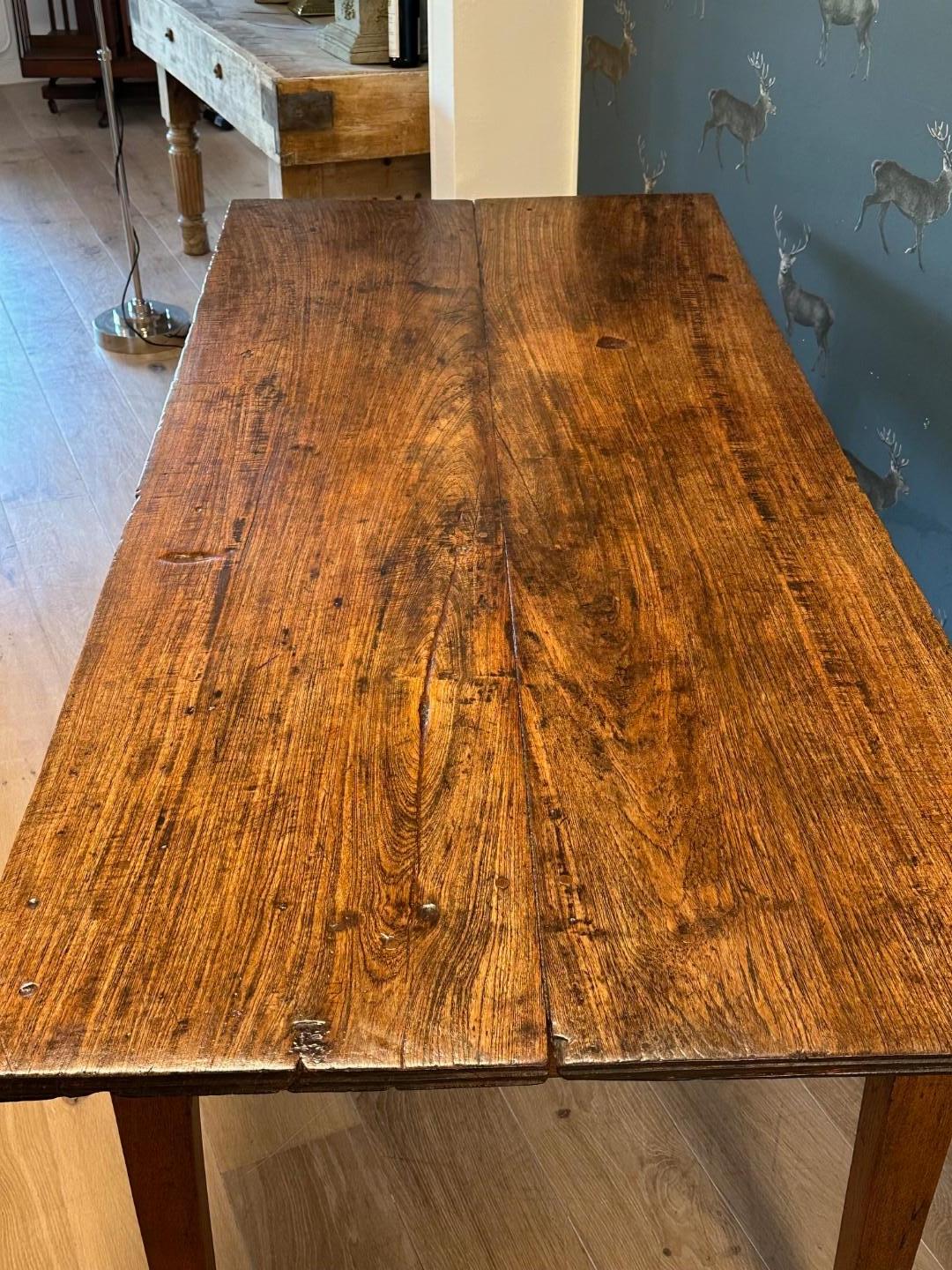Original colonial farmhouse table In Good Condition For Sale In Eindhoven, NL