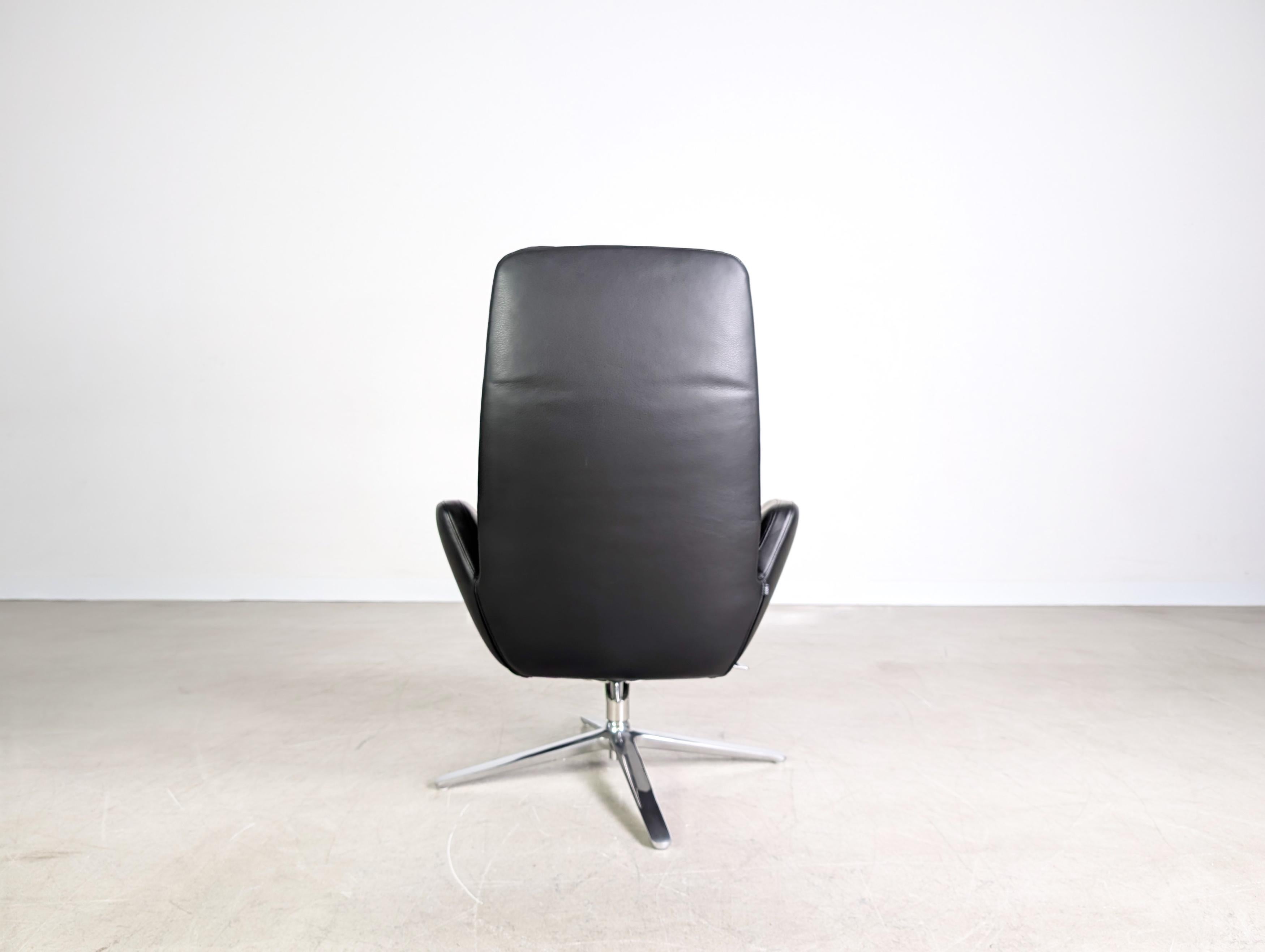 XXIe siècle et contemporain Original CORDIA Sessel 15111 Leder 286 schwarz drehbar Stuhl en vente