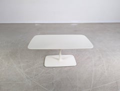 Original COR Jalis 1785 Couchtisch Metall weiß kristallweiß Design