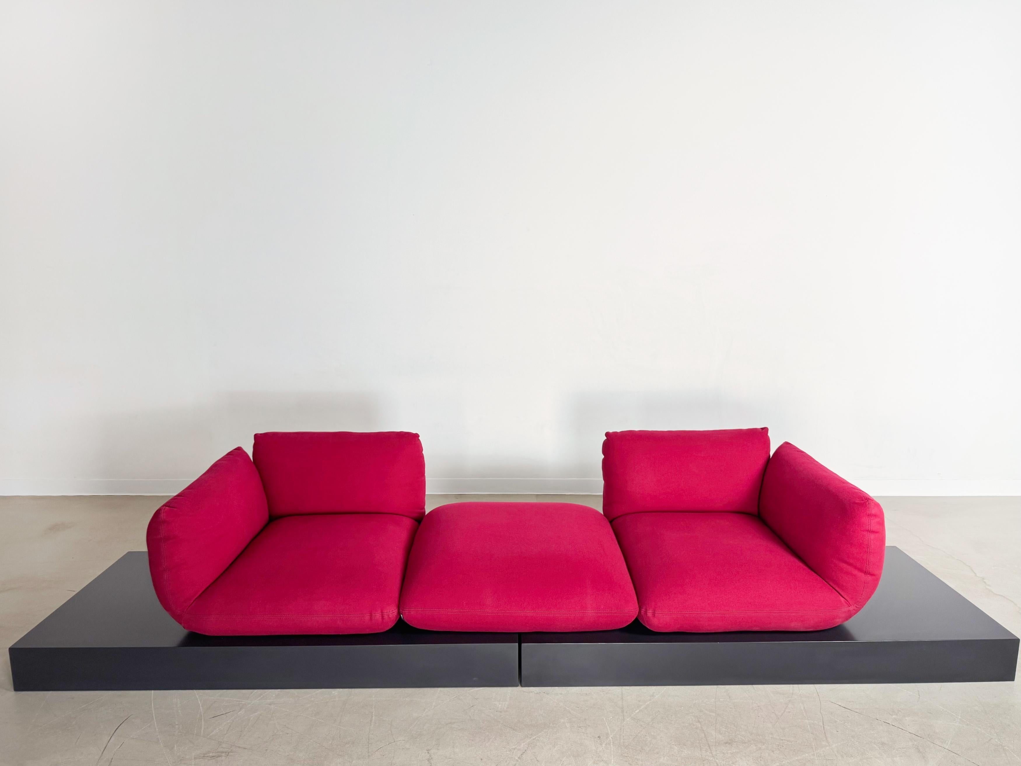 Couchon de canapé COR Jalis Jehs & Laub Filz motif magenta Bon état - En vente à Berlin, DE