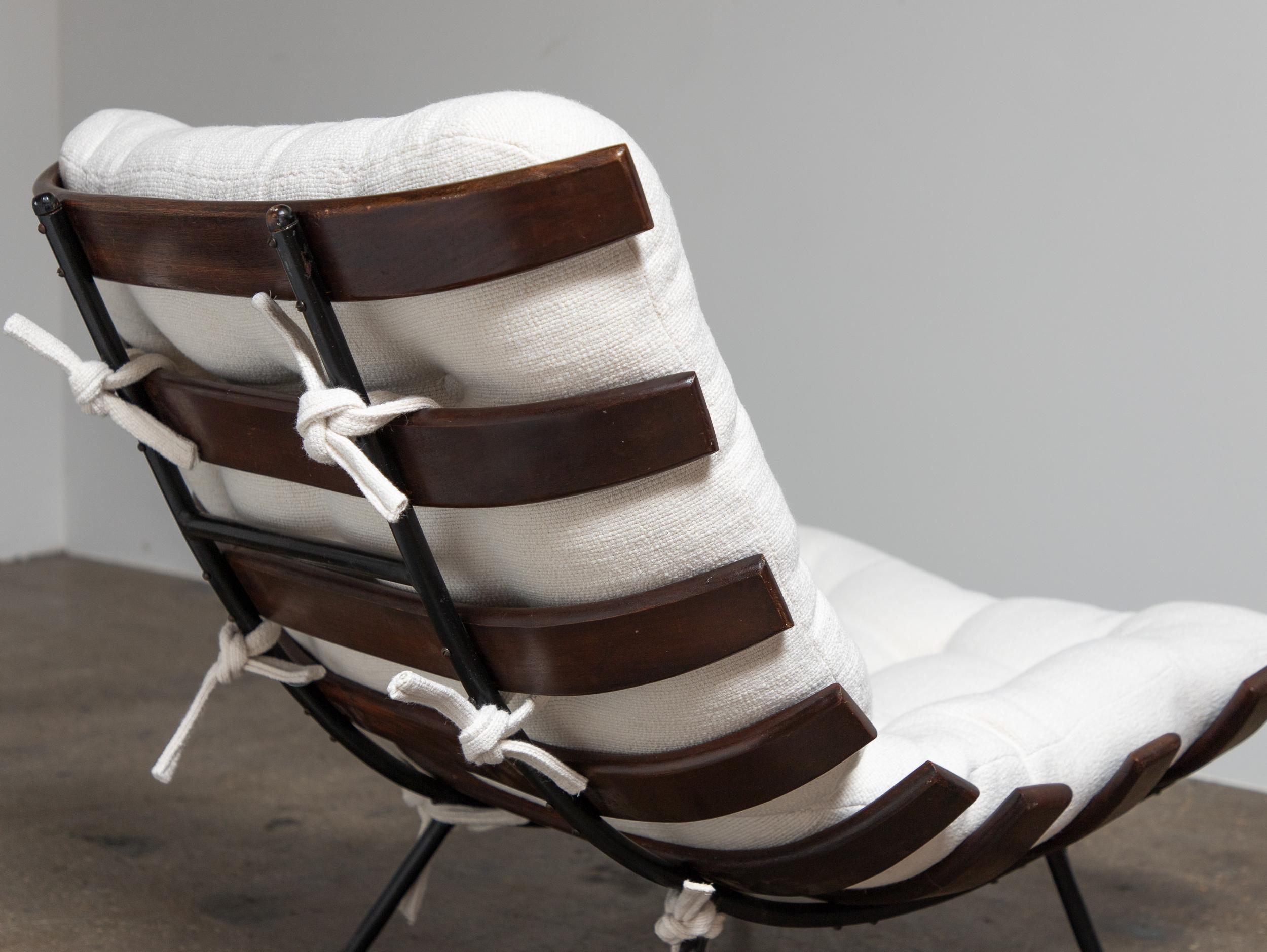 Chaise Costela originale avec ottoman assorti, conçue par Martin Eisler et Carl en vente 3