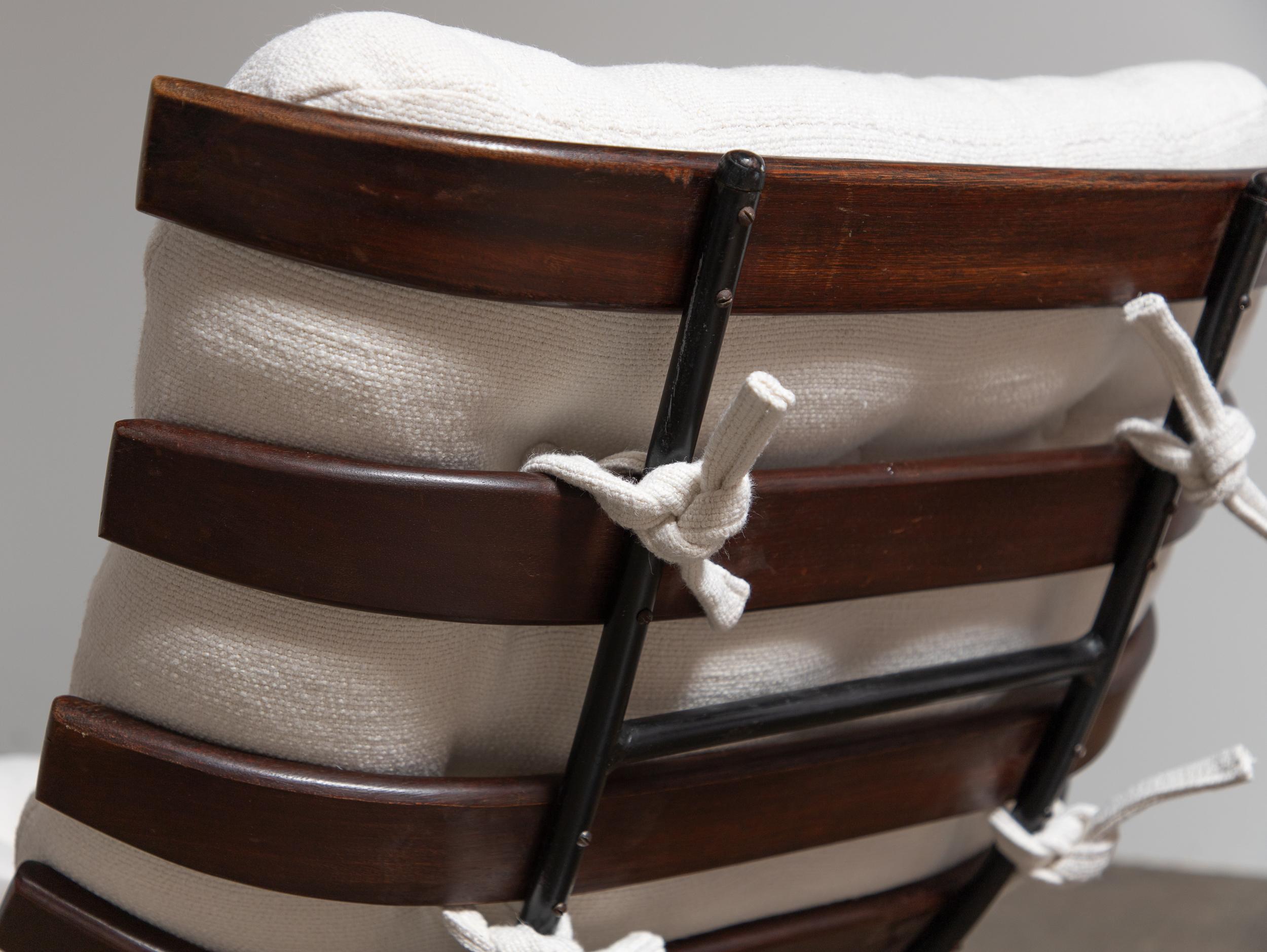 Chaise Costela originale avec ottoman assorti, conçue par Martin Eisler et Carl en vente 5