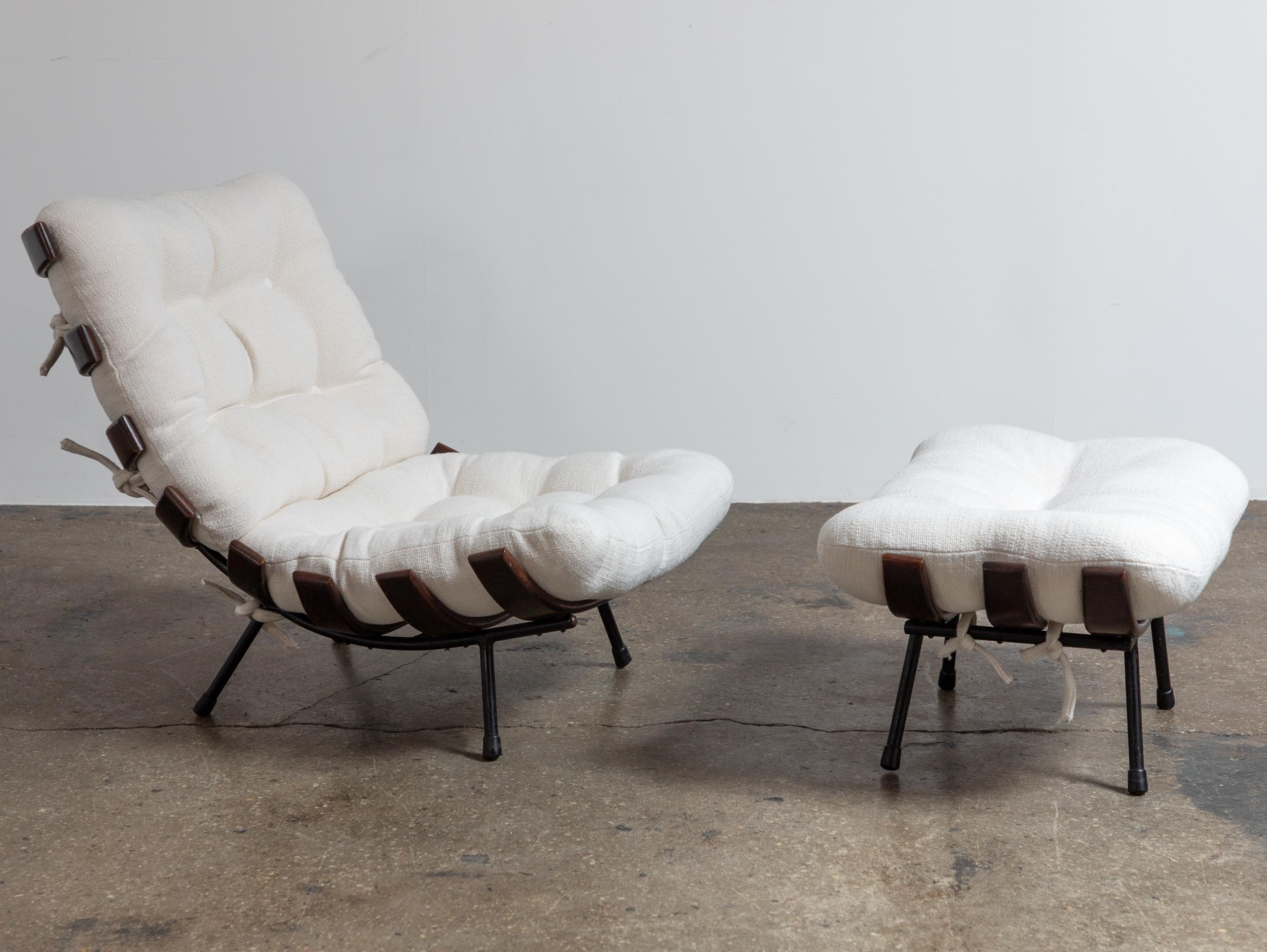 Mid-Century Modern Chaise Costela originale avec ottoman assorti, conçue par Martin Eisler et Carl en vente