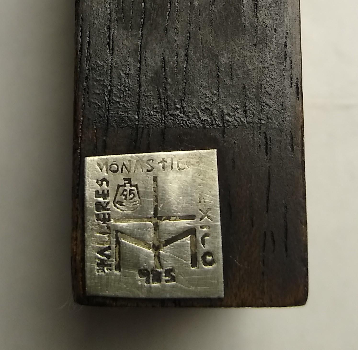 Original Kreuz aus Holz mit Figur des Christus in Sterling und Messing von EMAUS, Mexiko (Mitte des 20. Jahrhunderts) im Angebot