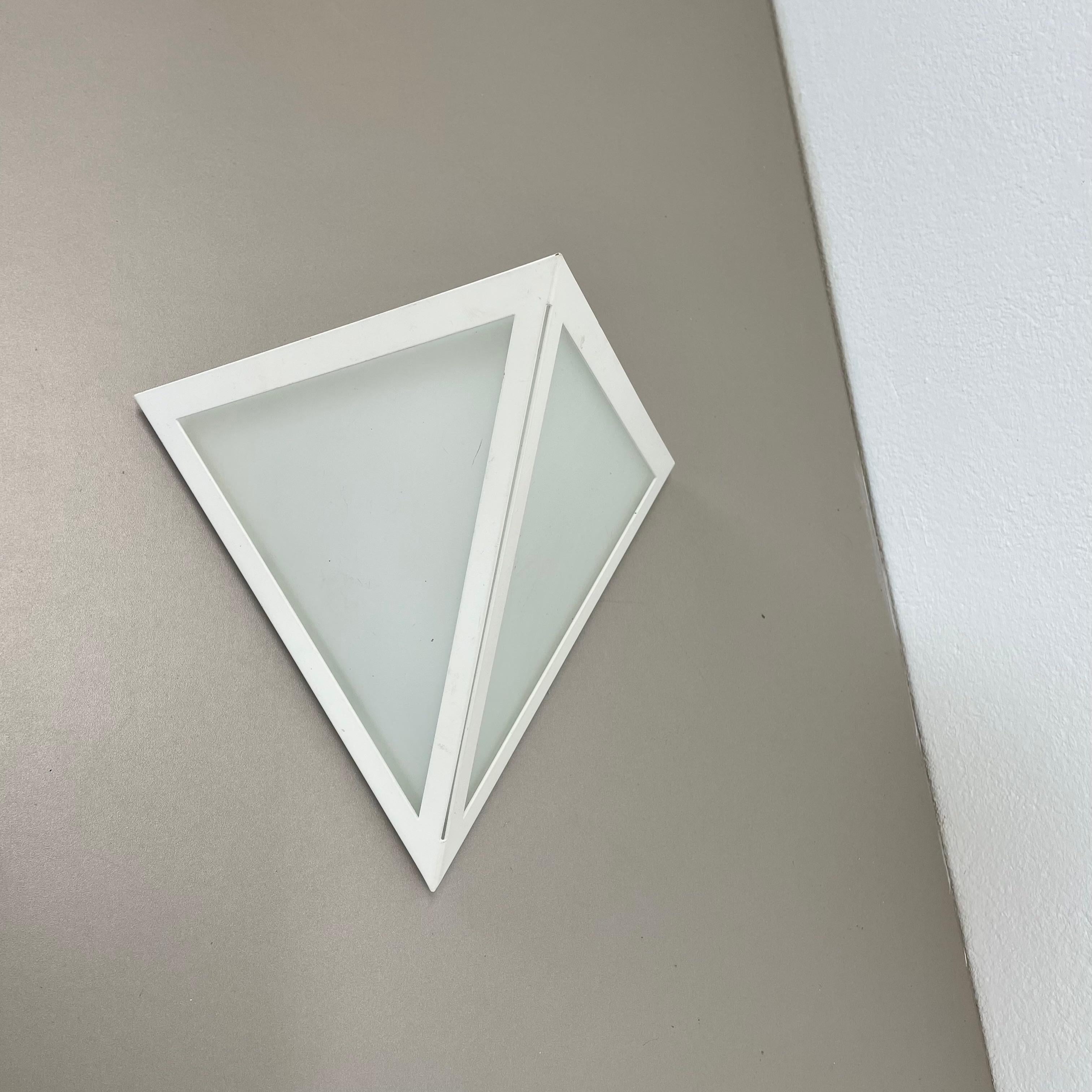 Original CUBIC satin white Glass Wall Light by Glashütte Limburg, Germany 1980s In Good Condition For Sale In Kirchlengern, DE