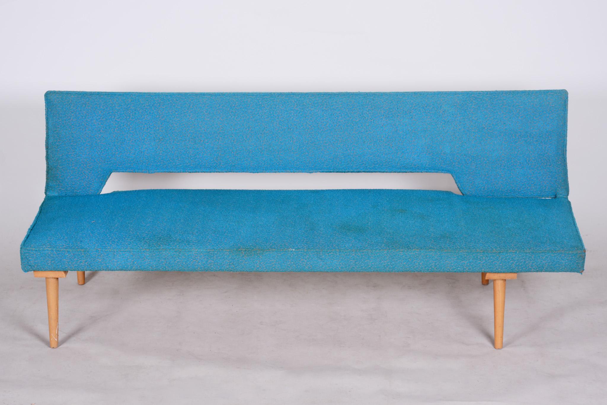 Original Czechoslovakia Midcentury Sofa 1950s Miroslav Navratil In Good Condition In Horomerice, CZ