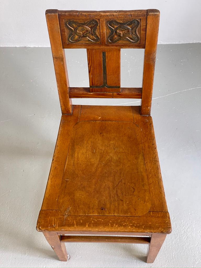 Original Danish Art and Craft chair in pine and beech with green carved decor. For Sale 7