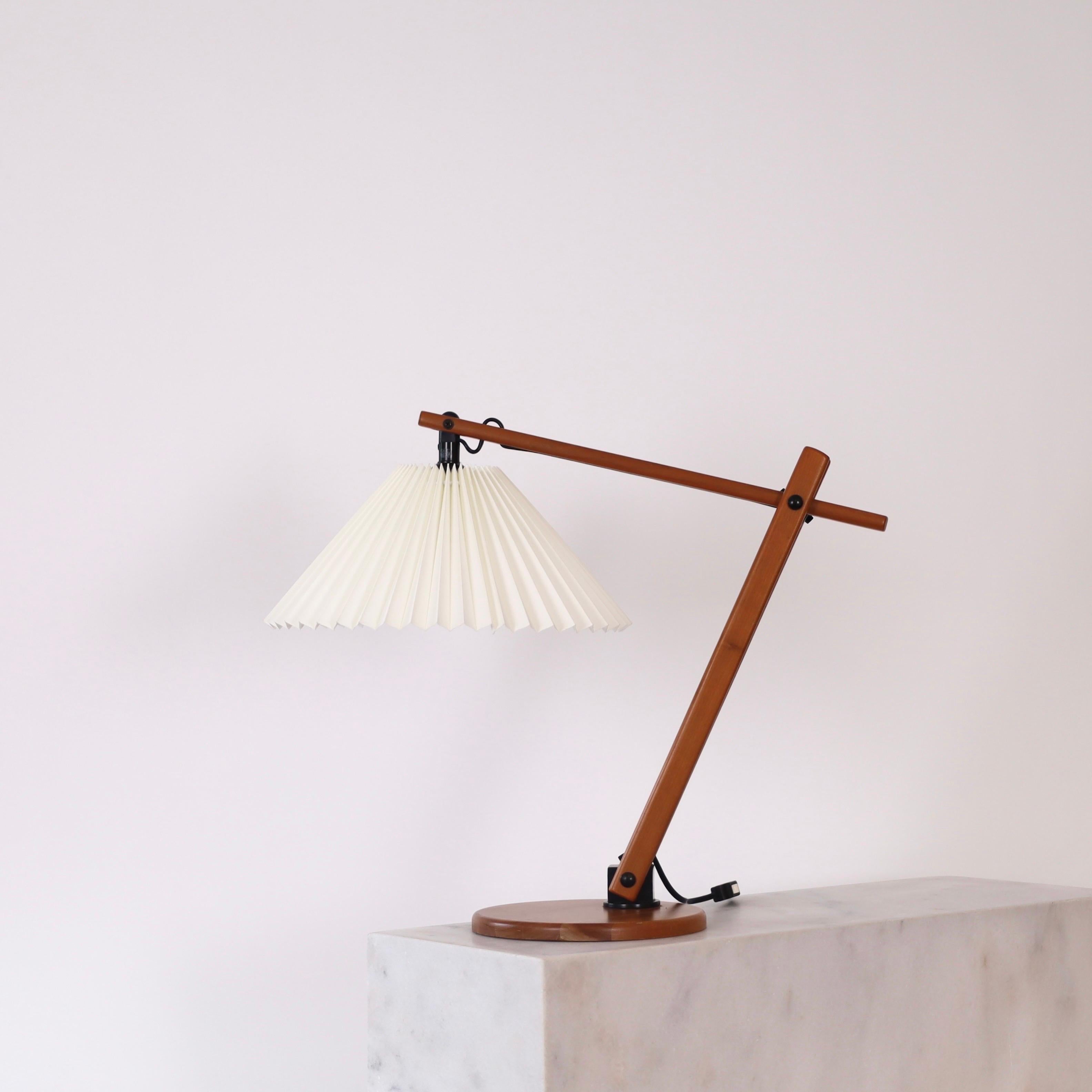 Lampe de bureau originale danoise Caprani, années 1970, Danemark en vente 8