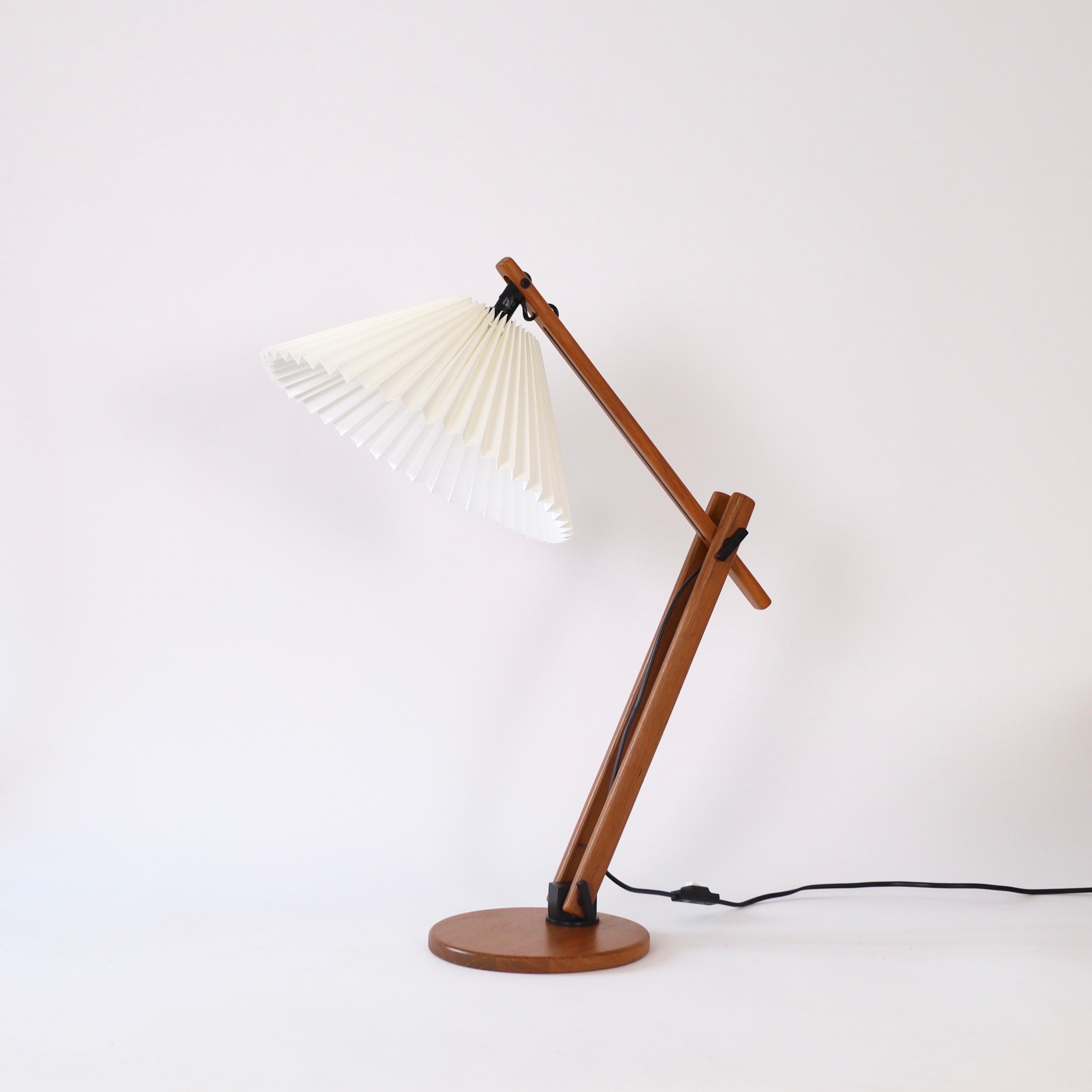 Dänische Caprani-Schreibtischlampe, 1970er-Jahre, Dänemark im Angebot 1