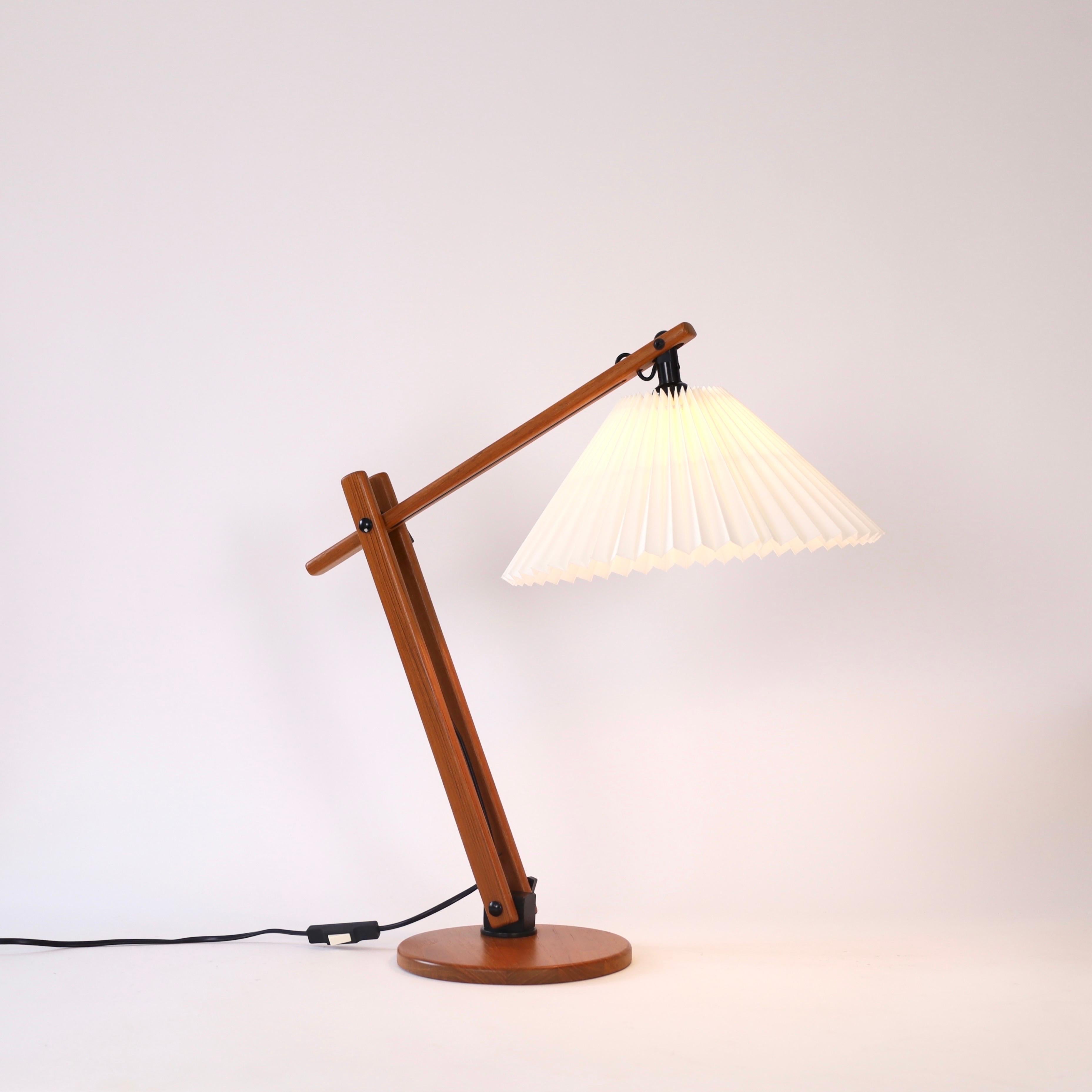 Dänische Caprani-Schreibtischlampe, 1970er-Jahre, Dänemark im Angebot 2