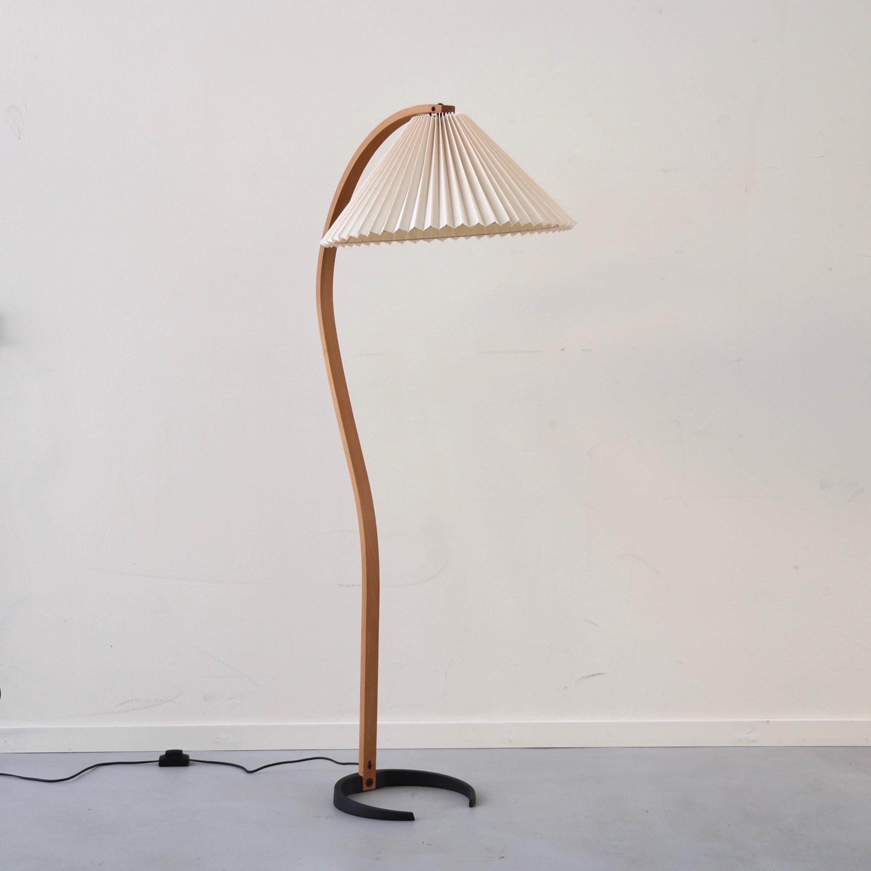 Original Danish Caprani Floor Lamp, 1980s, Denmark In Good Condition In Værløse, DK
