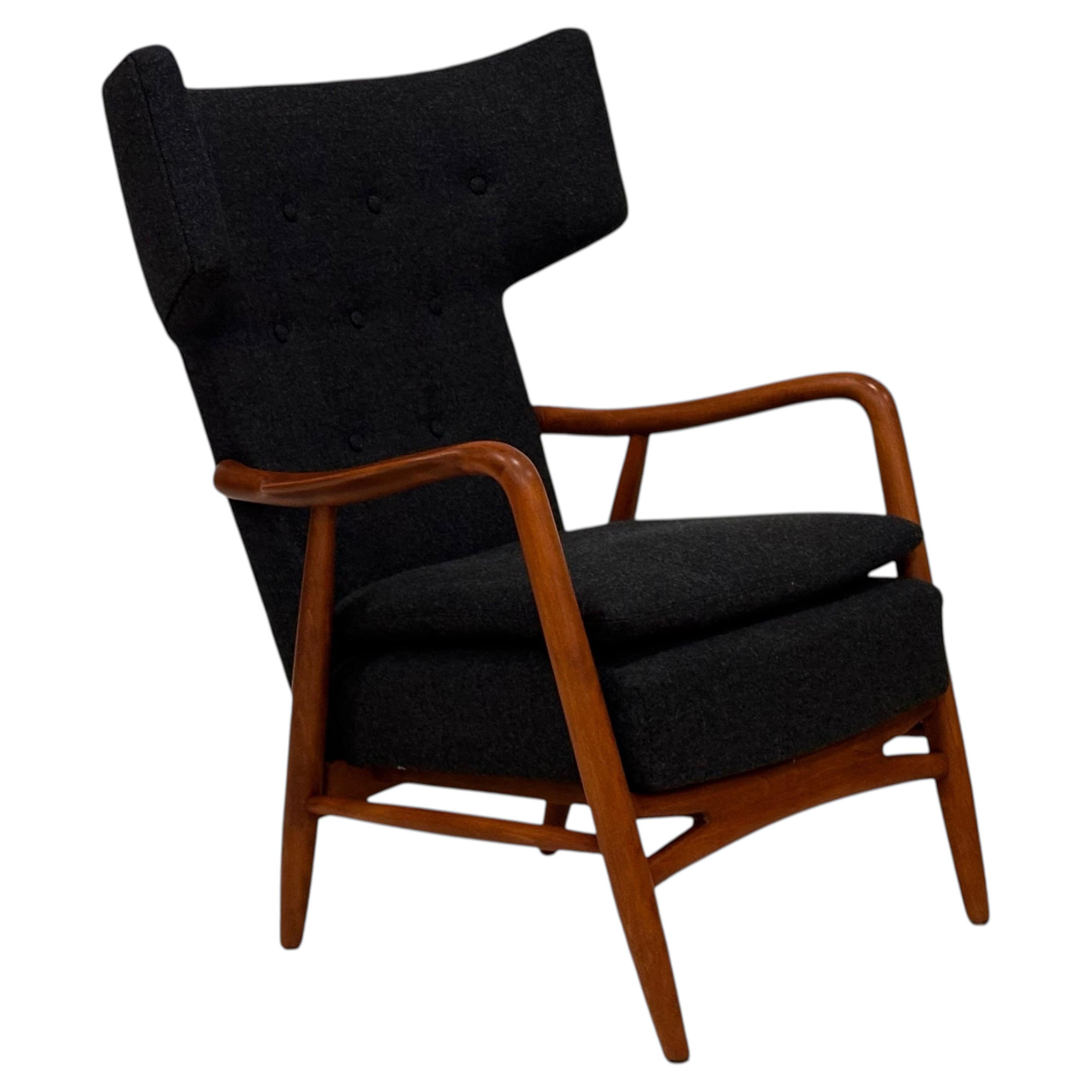 Original danish lounger by Nils and Eva Koppel For Sale