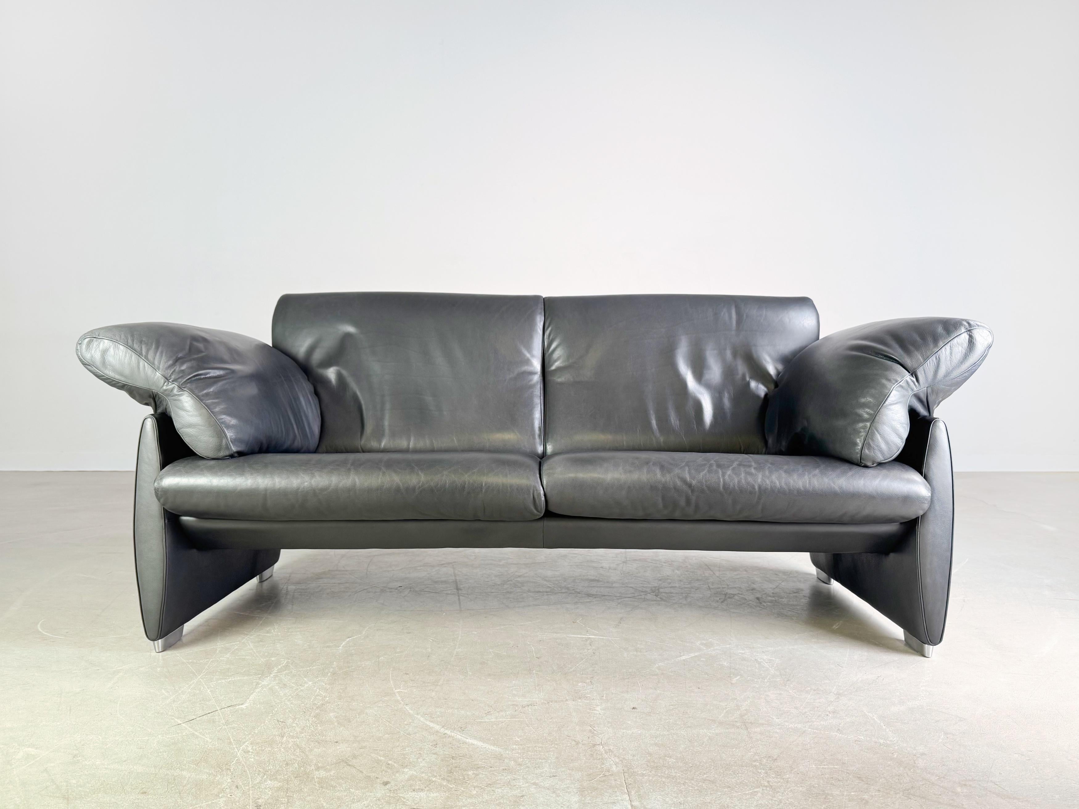 Post-Modern Original De Sede DS 10/23 Sofa Couch Zweisitzer leder schwarz For Sale